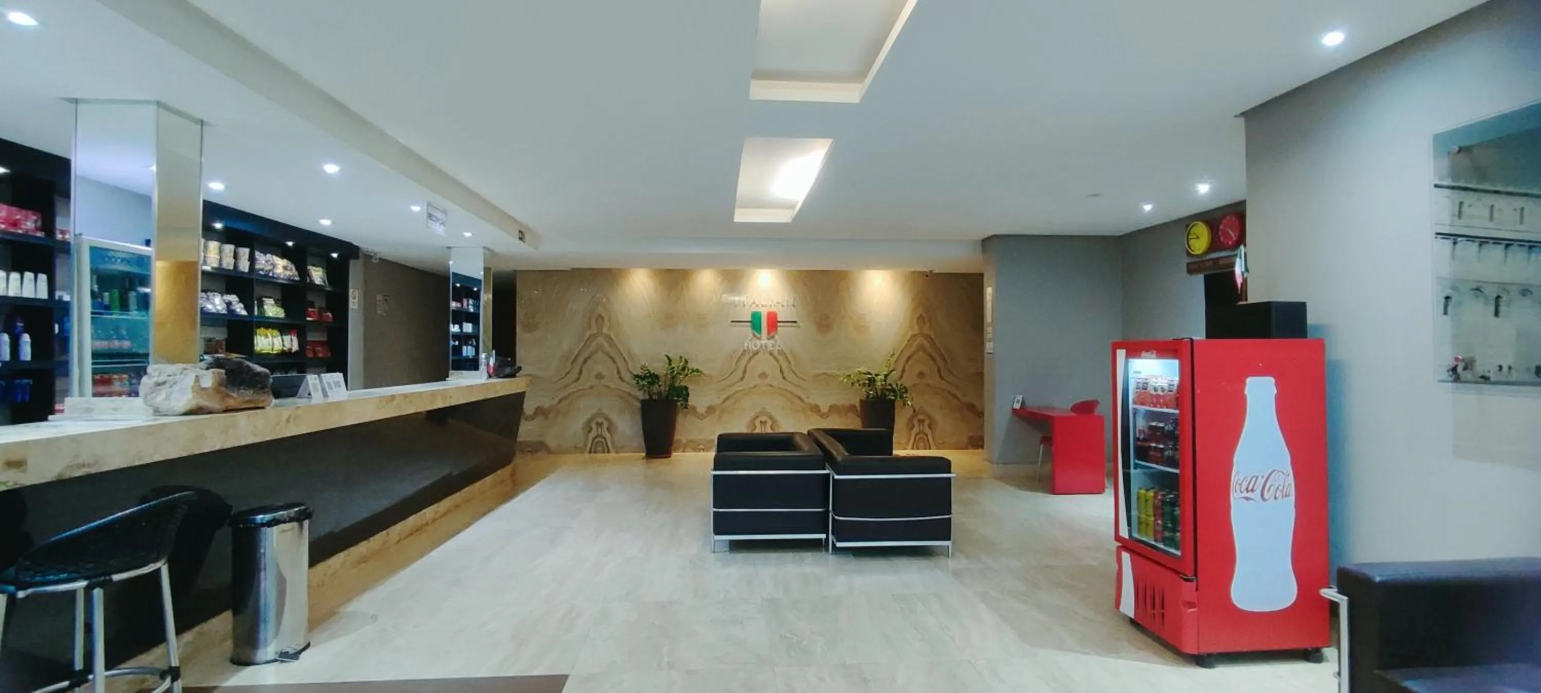 Italian Palace Hotel