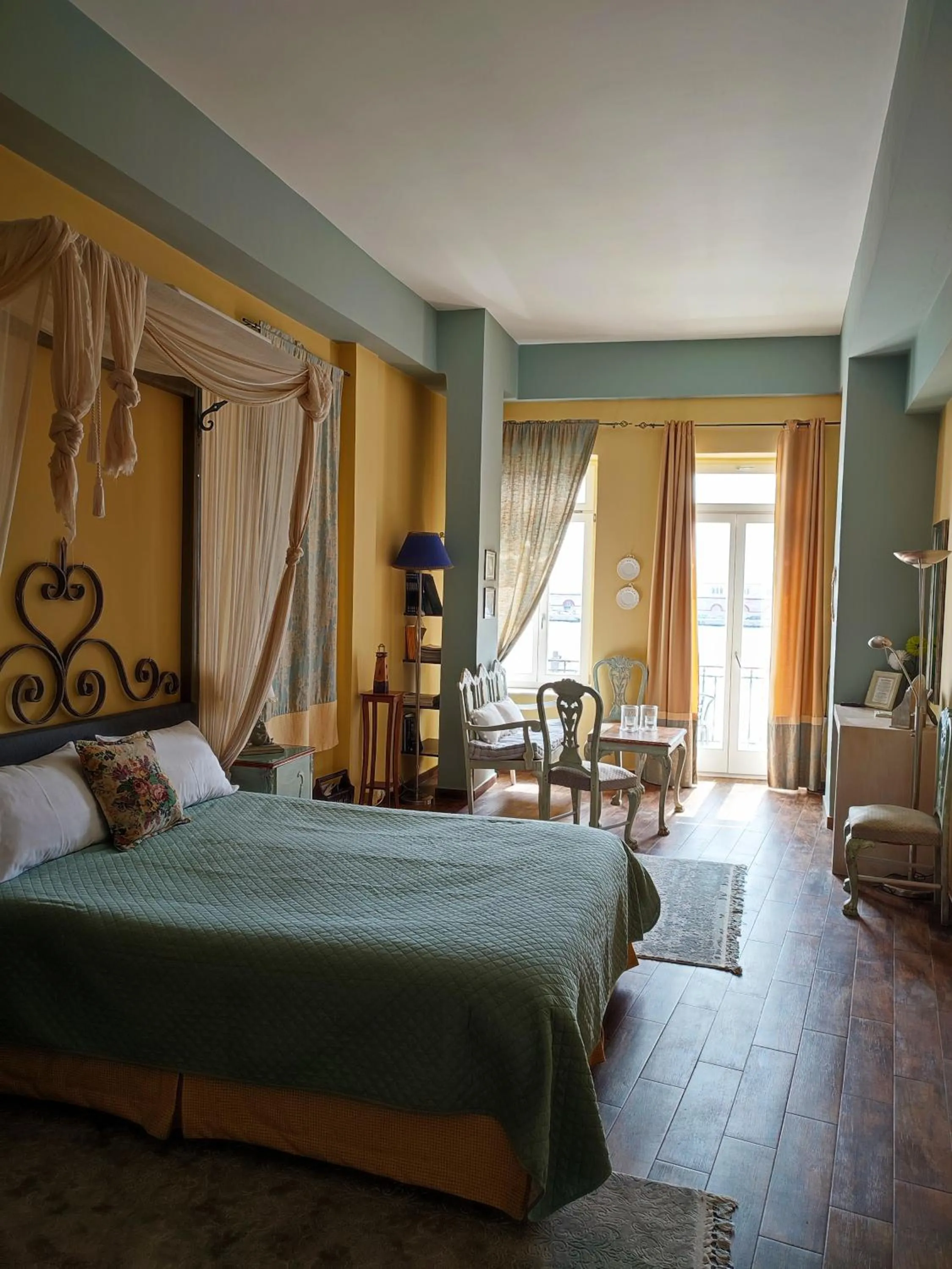 Photo of the whole room in Locadiera Pansion