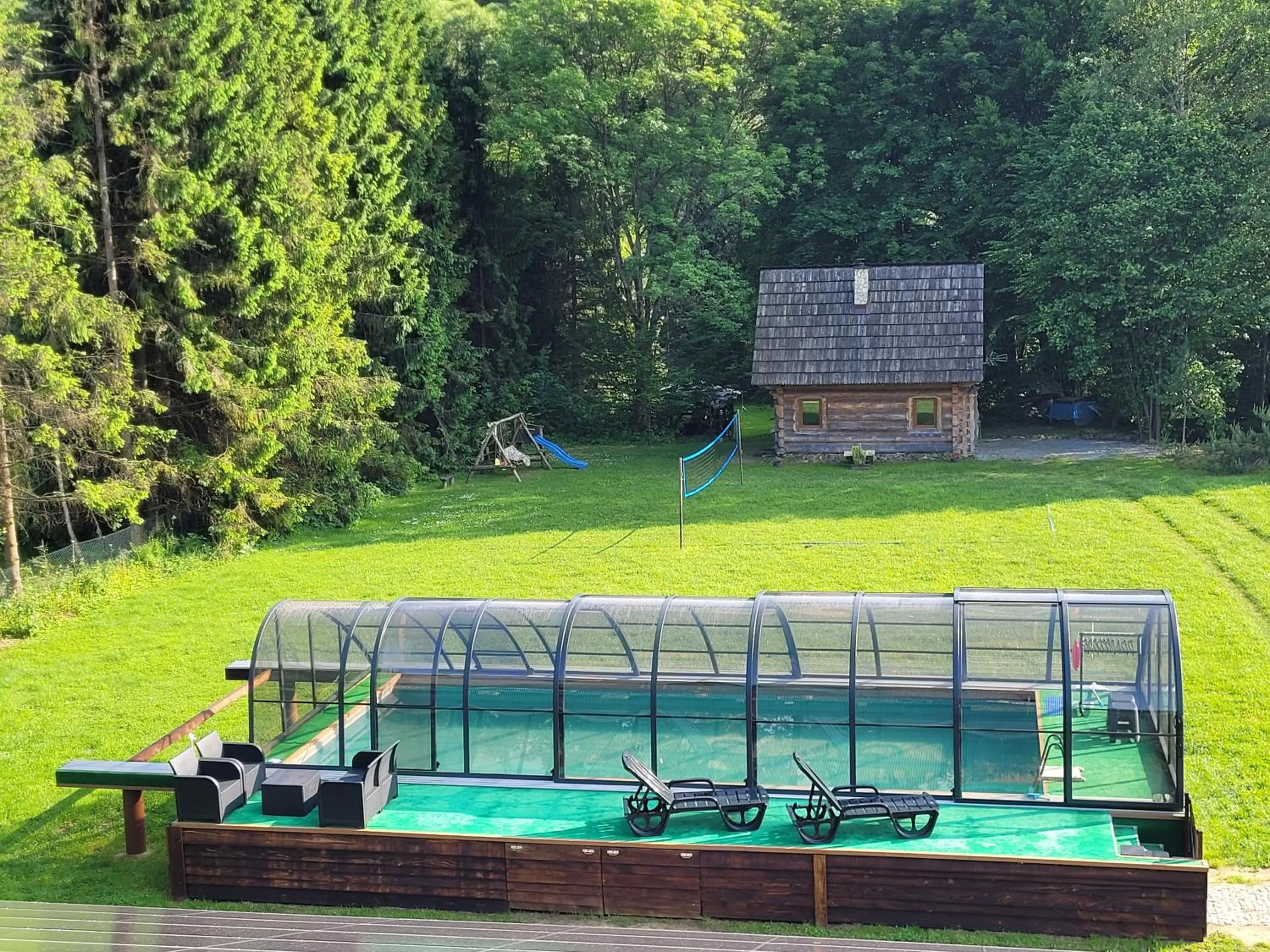 Swimming pool in Noclegi Pod Małym Królem