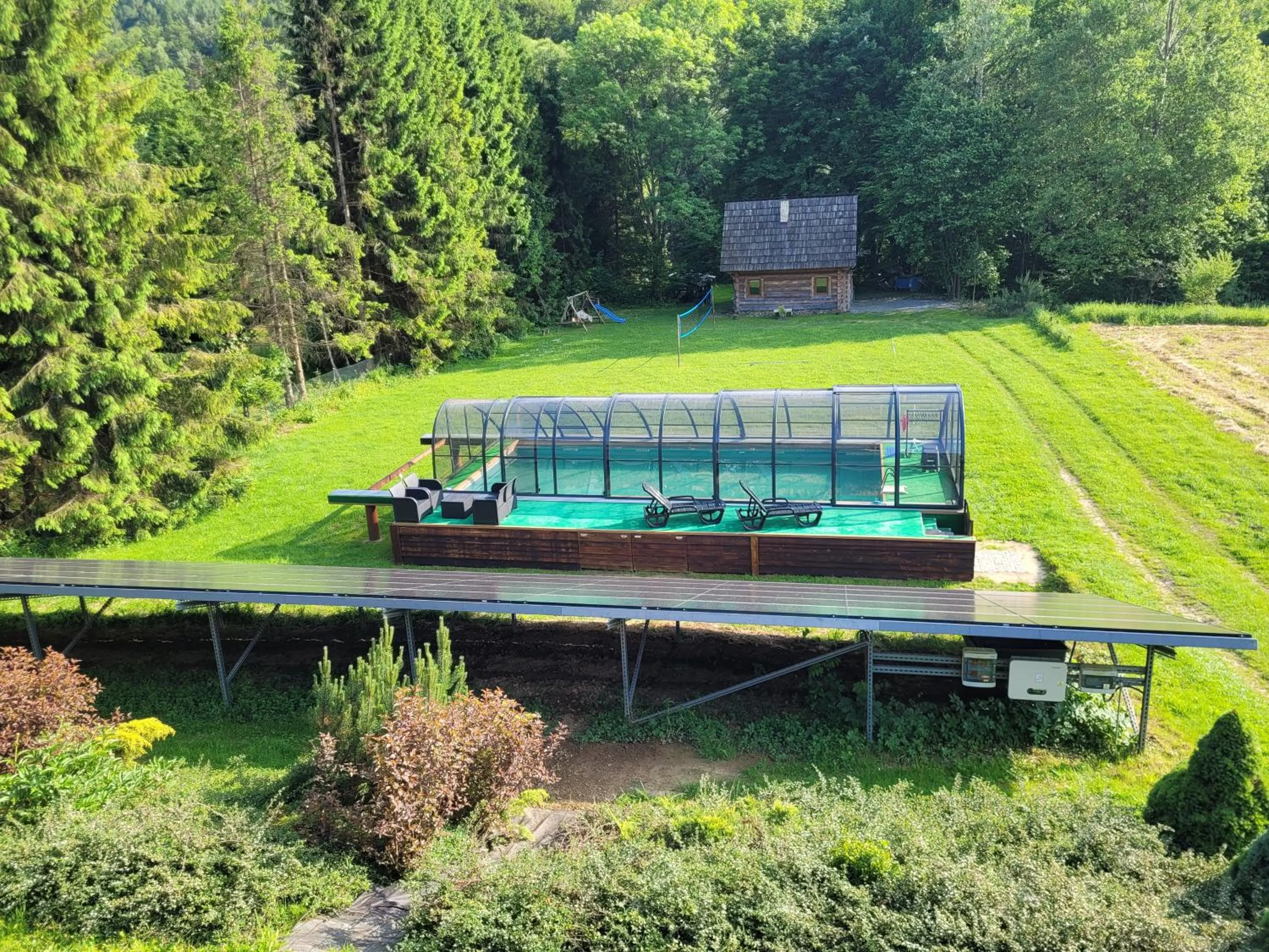 Swimming pool in Noclegi Pod Małym Królem