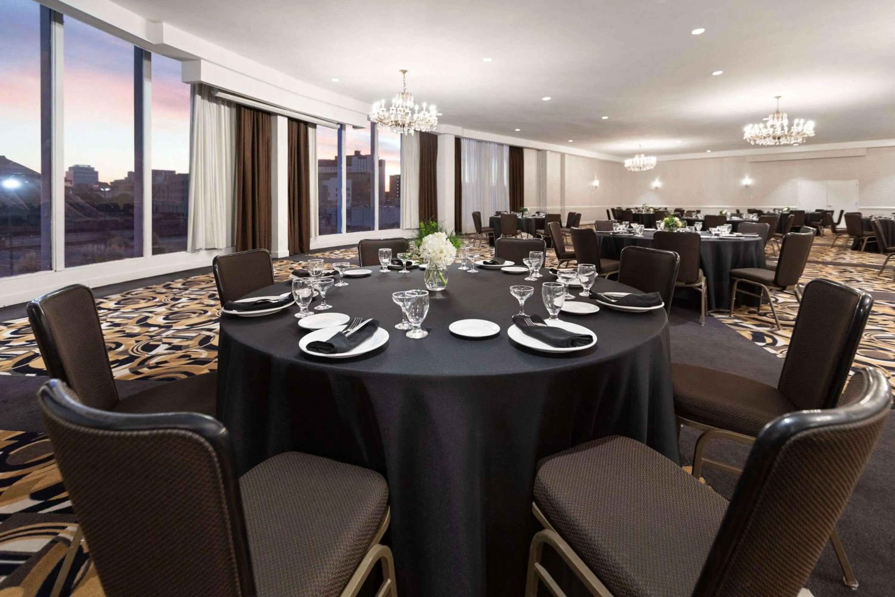 Banquet/Function facilities in Wyndham Garden Norfolk Downtown