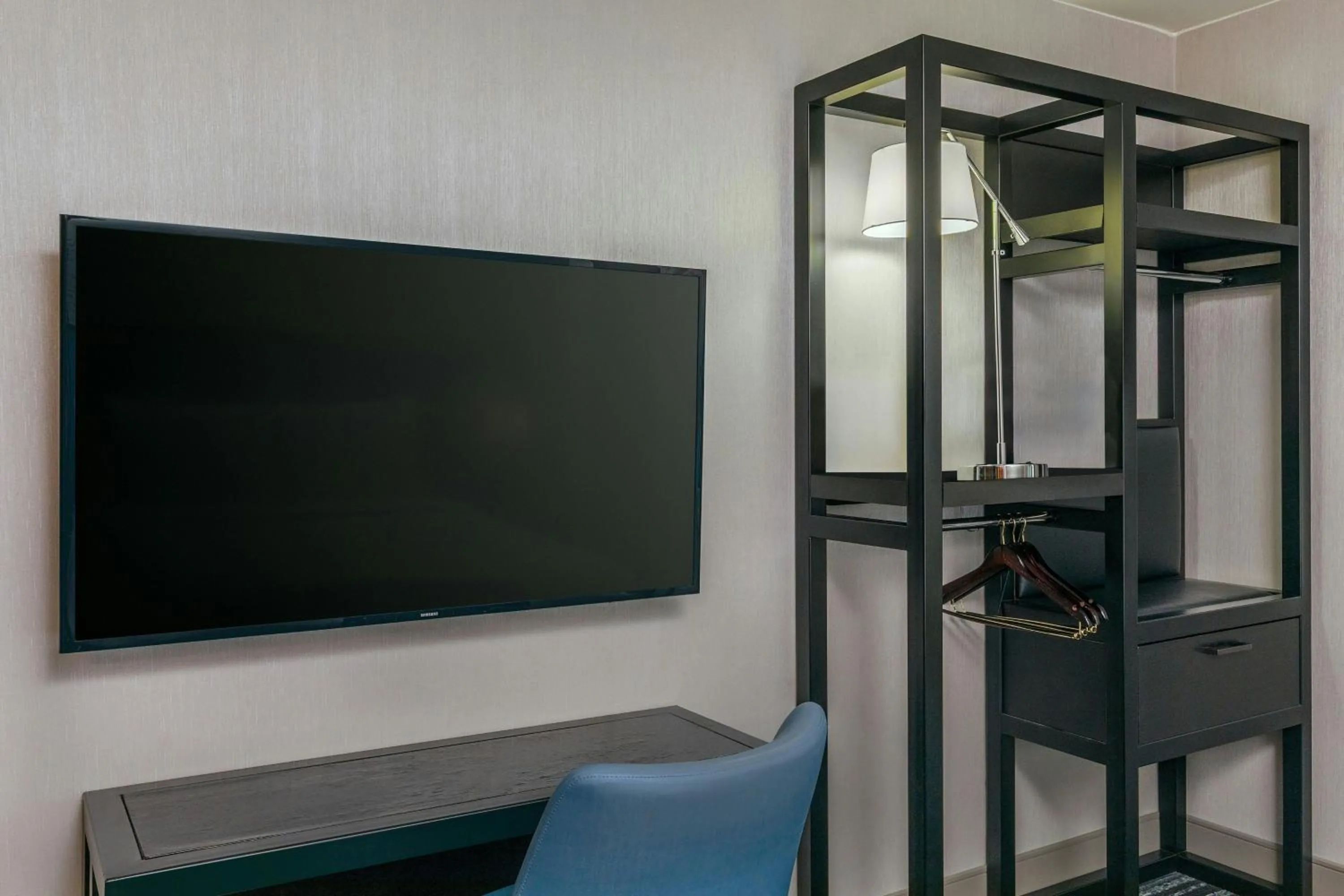 Photo of the whole room in Fairfield By Marriott New York Manhattan Times Square