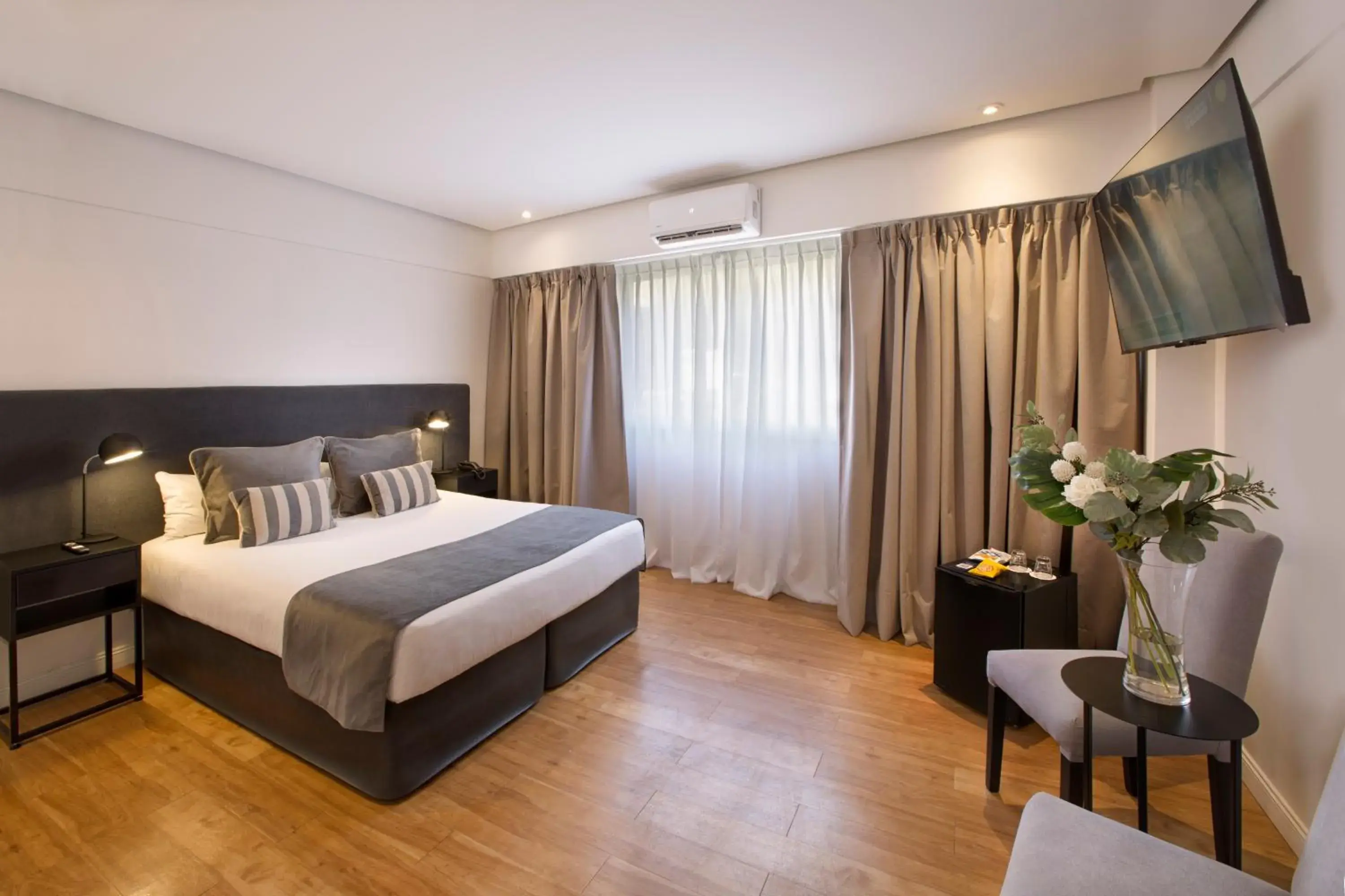 Bed in Hotel Waldorf Bed in Hotel Waldorf