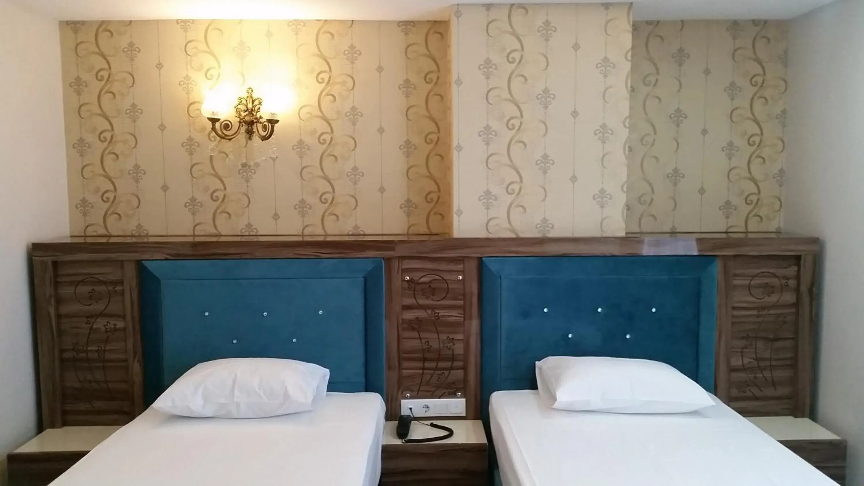 Economy Twin Room - single occupancy in Elazig Gunay Hotel Economy Twin Room - single occupancy in Elazig Gunay Hotel