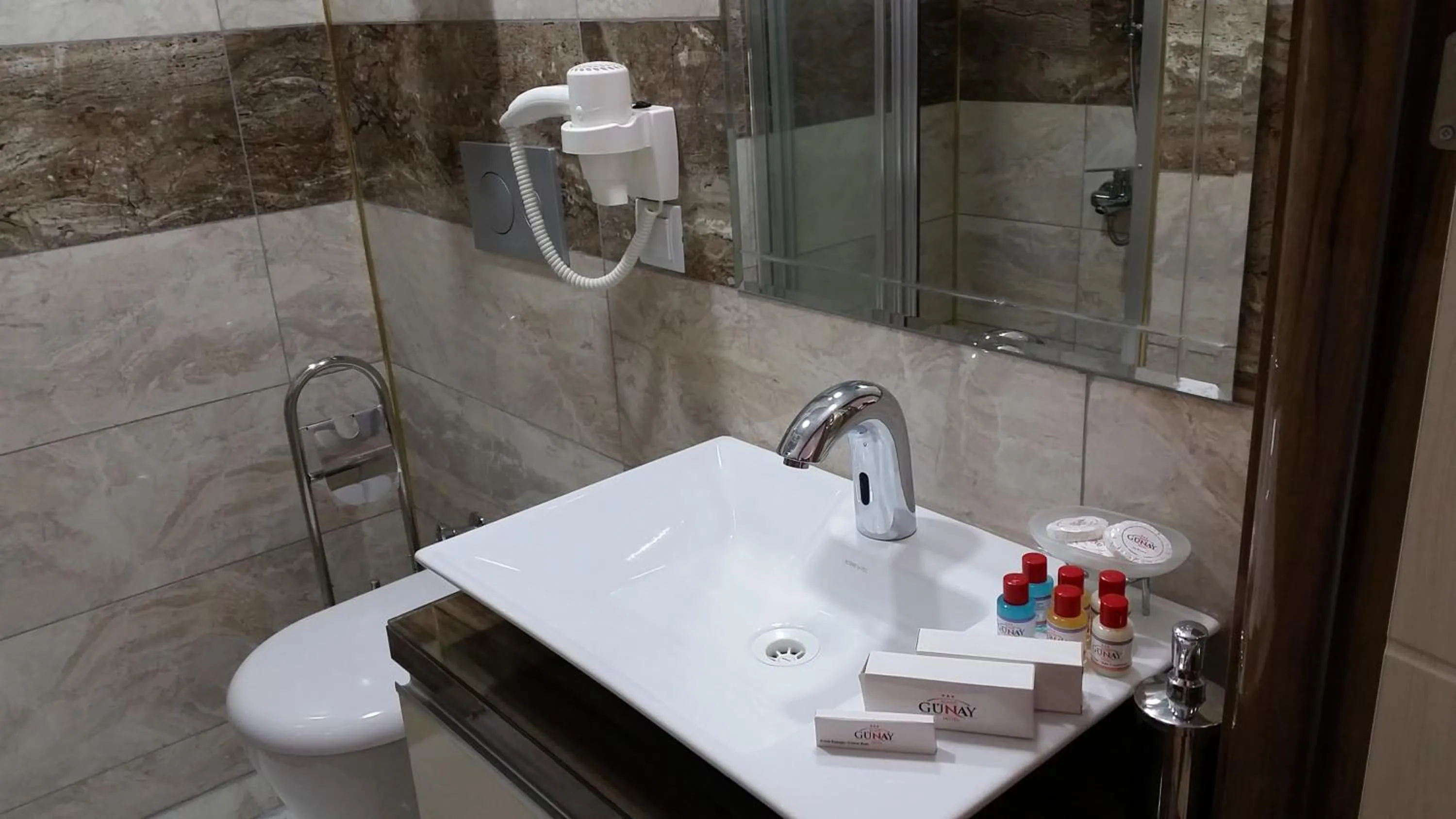 Bathroom in Elazig Gunay Hotel