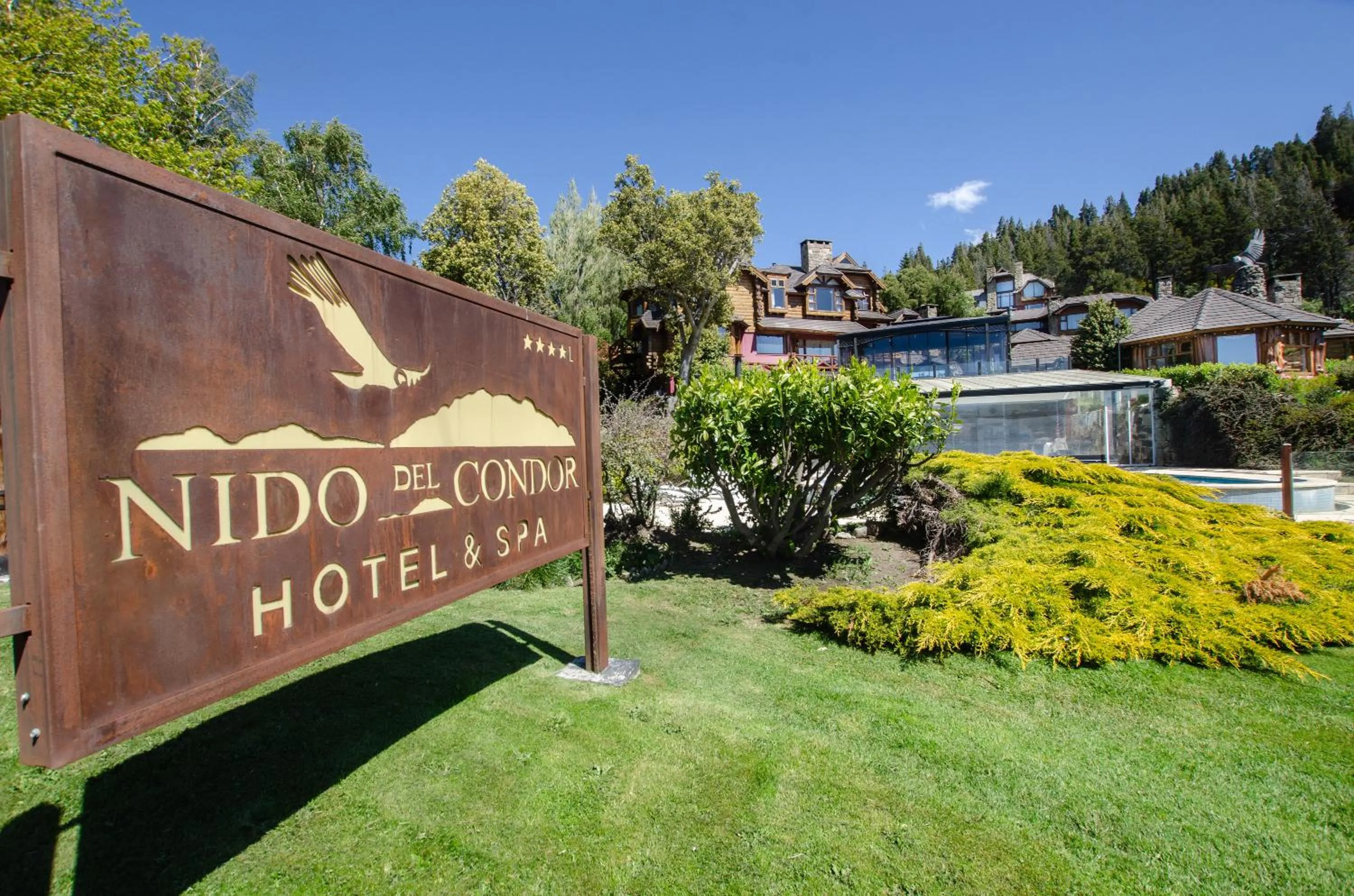 Property building in Nido del Cóndor Hotel & Spa