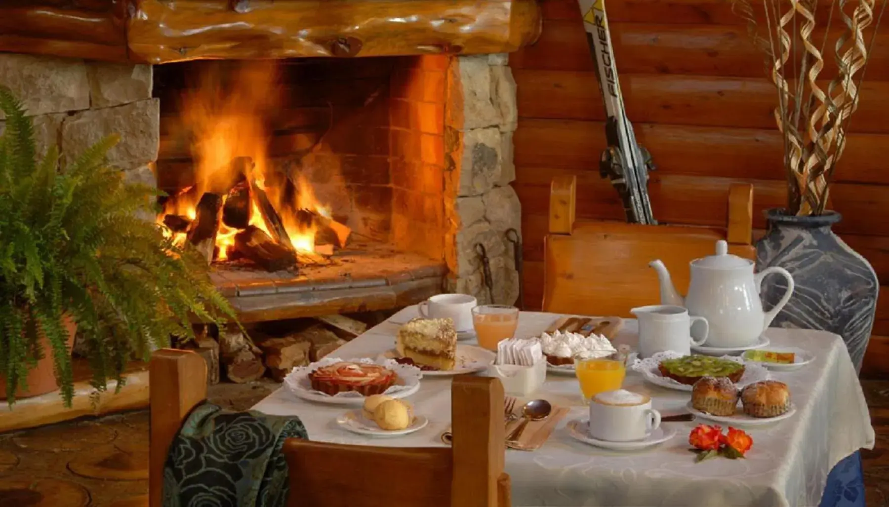 Breakfast in Nido del Cóndor Hotel & Spa Breakfast in Nido del Cóndor Hotel & Spa