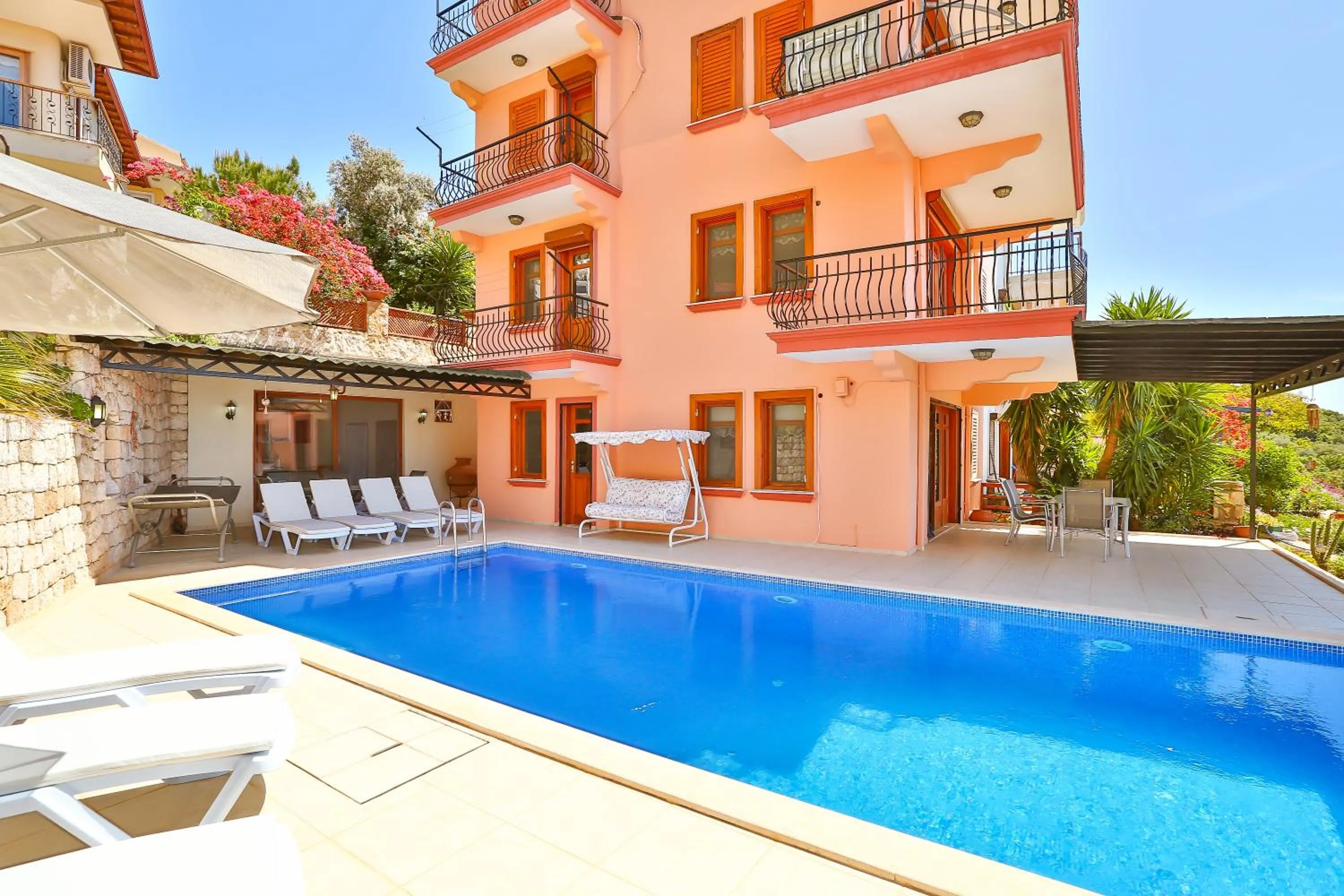 Facade/entrance in Sunset Butik Aparts