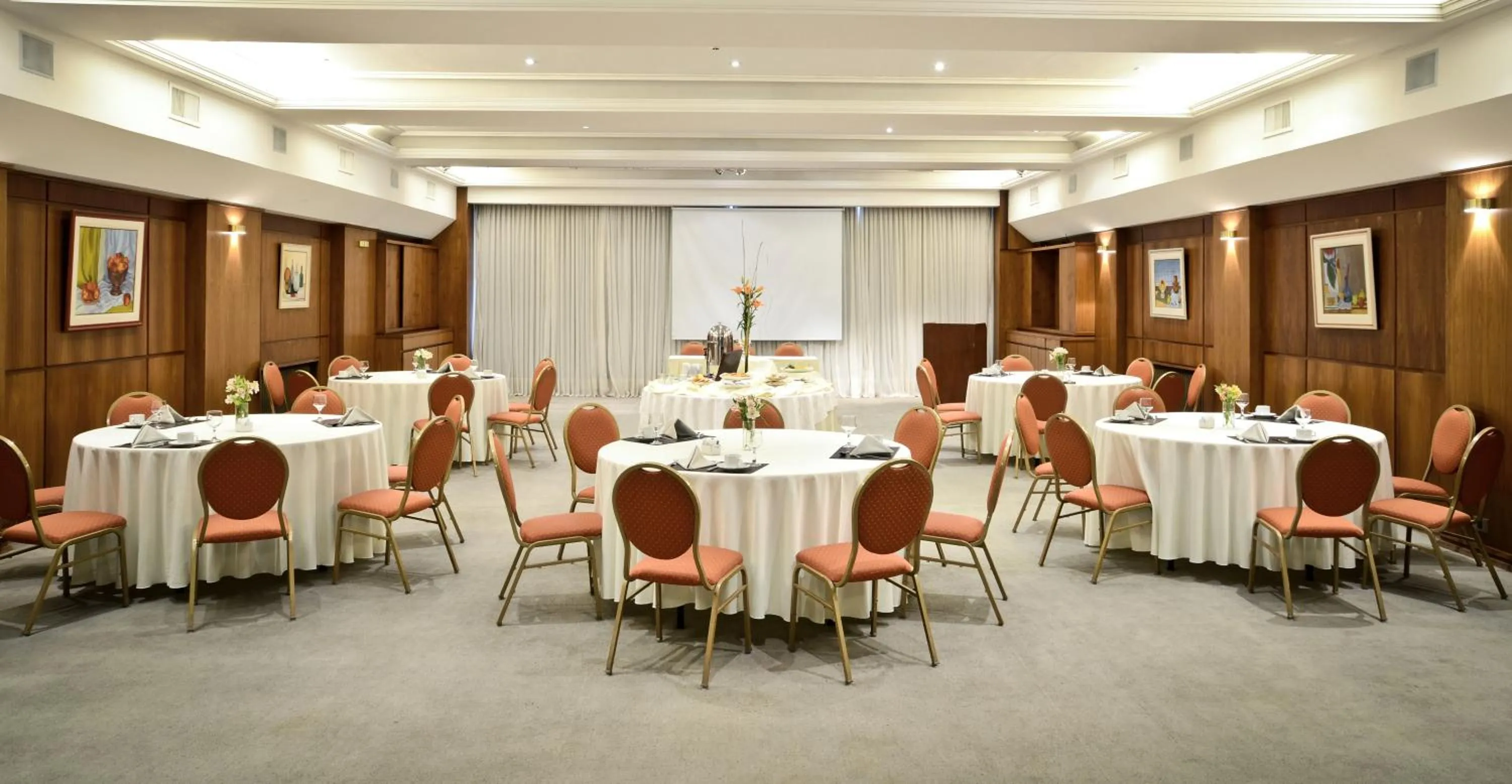Banquet/Function facilities in Hotel Iruña