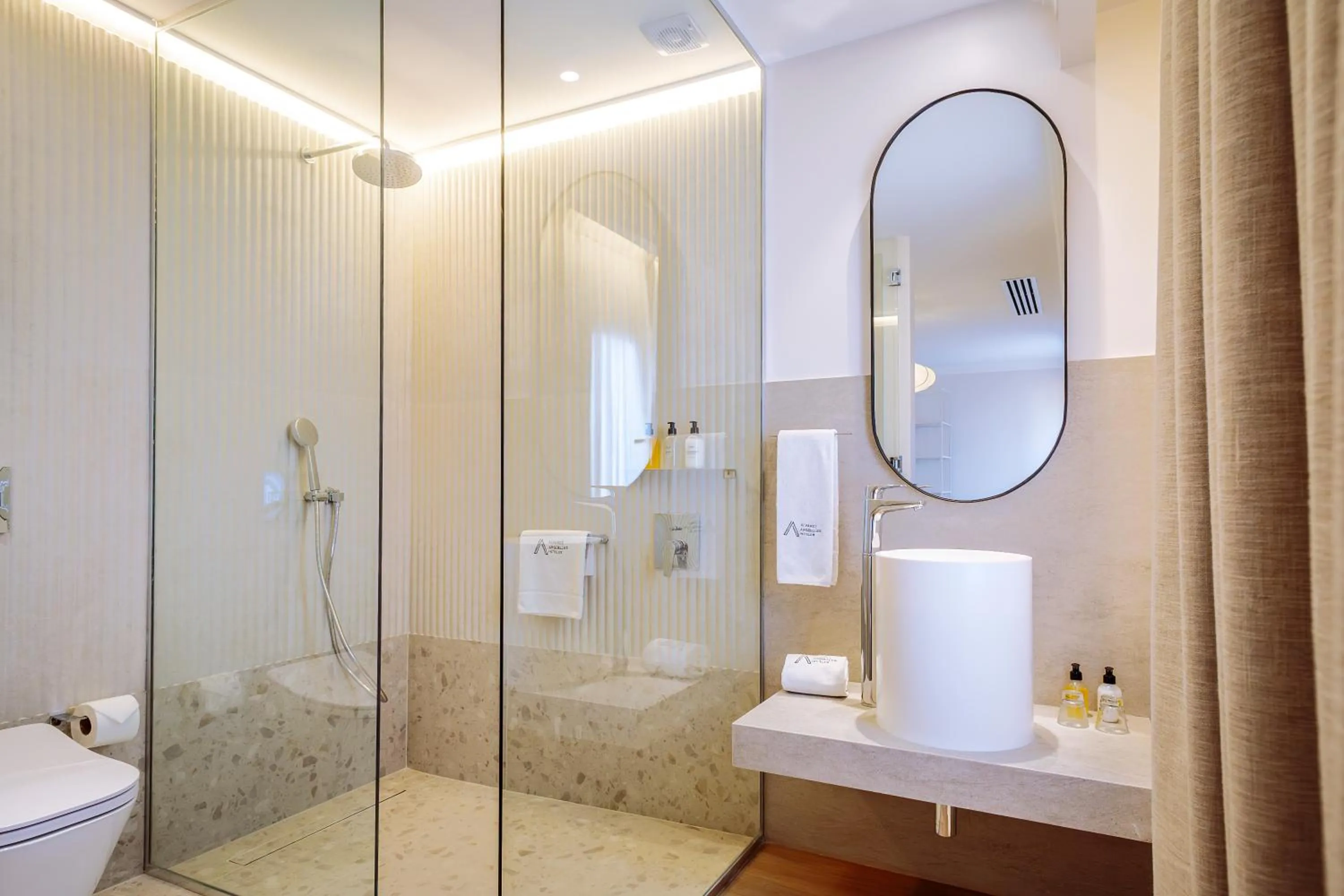 Bathroom in Hotel Iruña