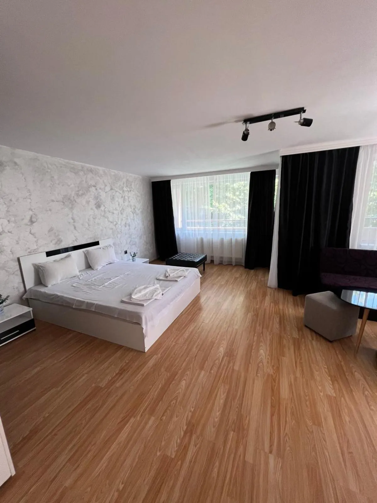 Apartment with Terrace in Escape Shumen