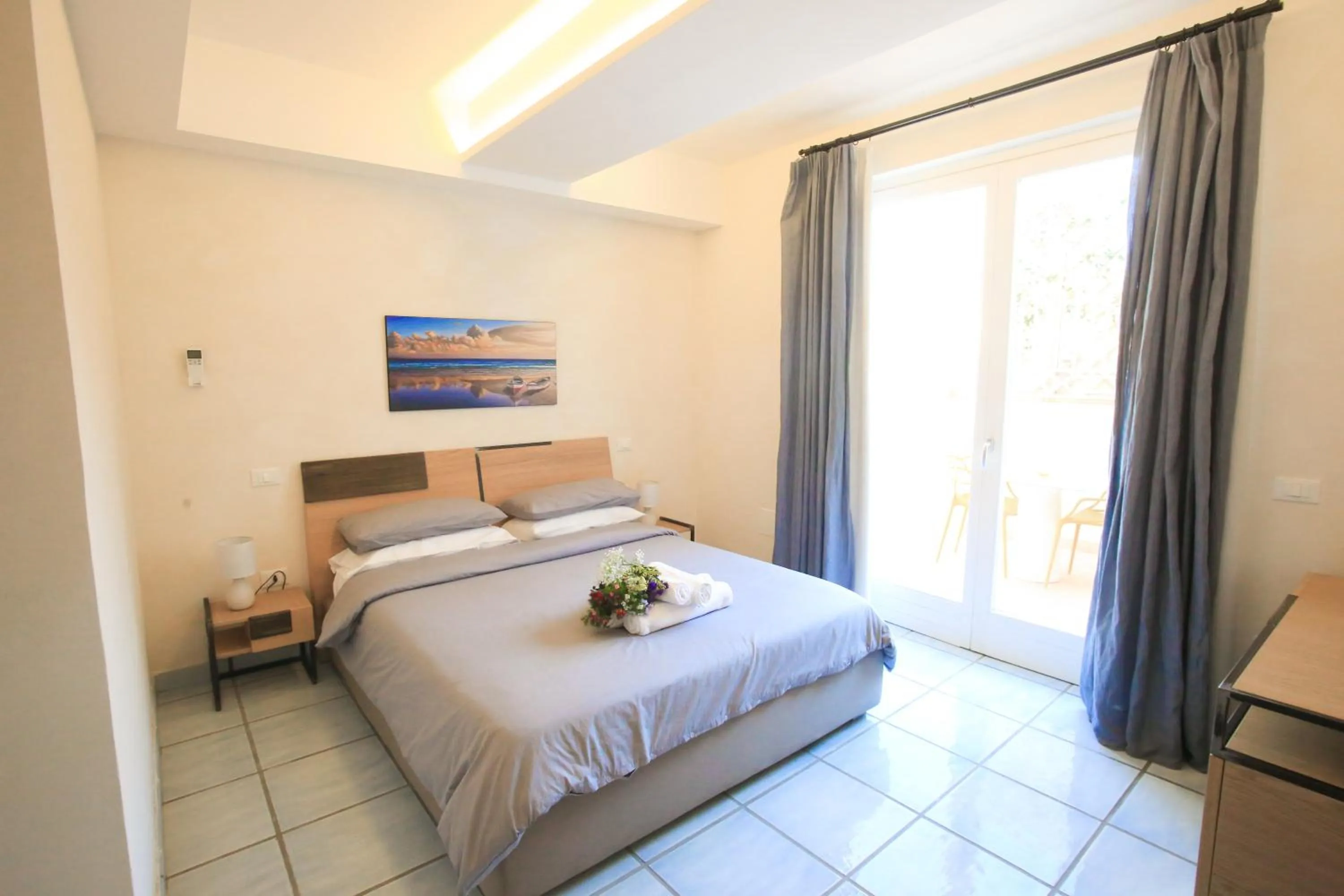 Photo of the whole room, Bed in Il Viaggiatore Gaeta Medievale B&B