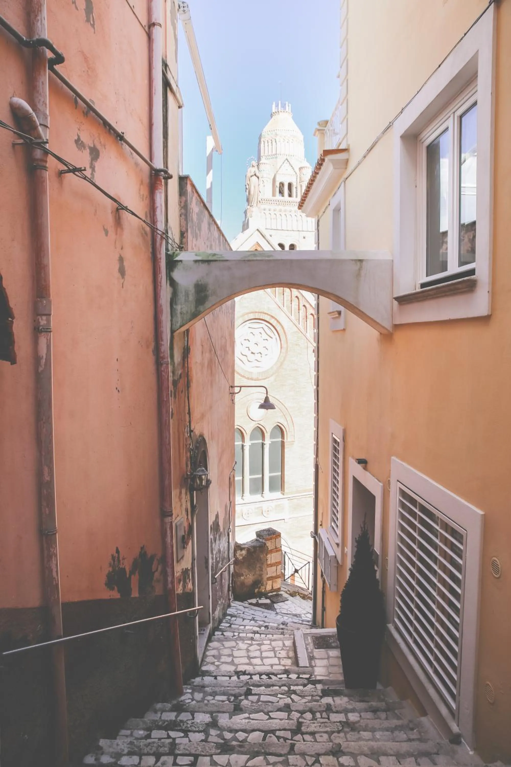 Facade/entrance in Il Viaggiatore Gaeta Medievale B&B