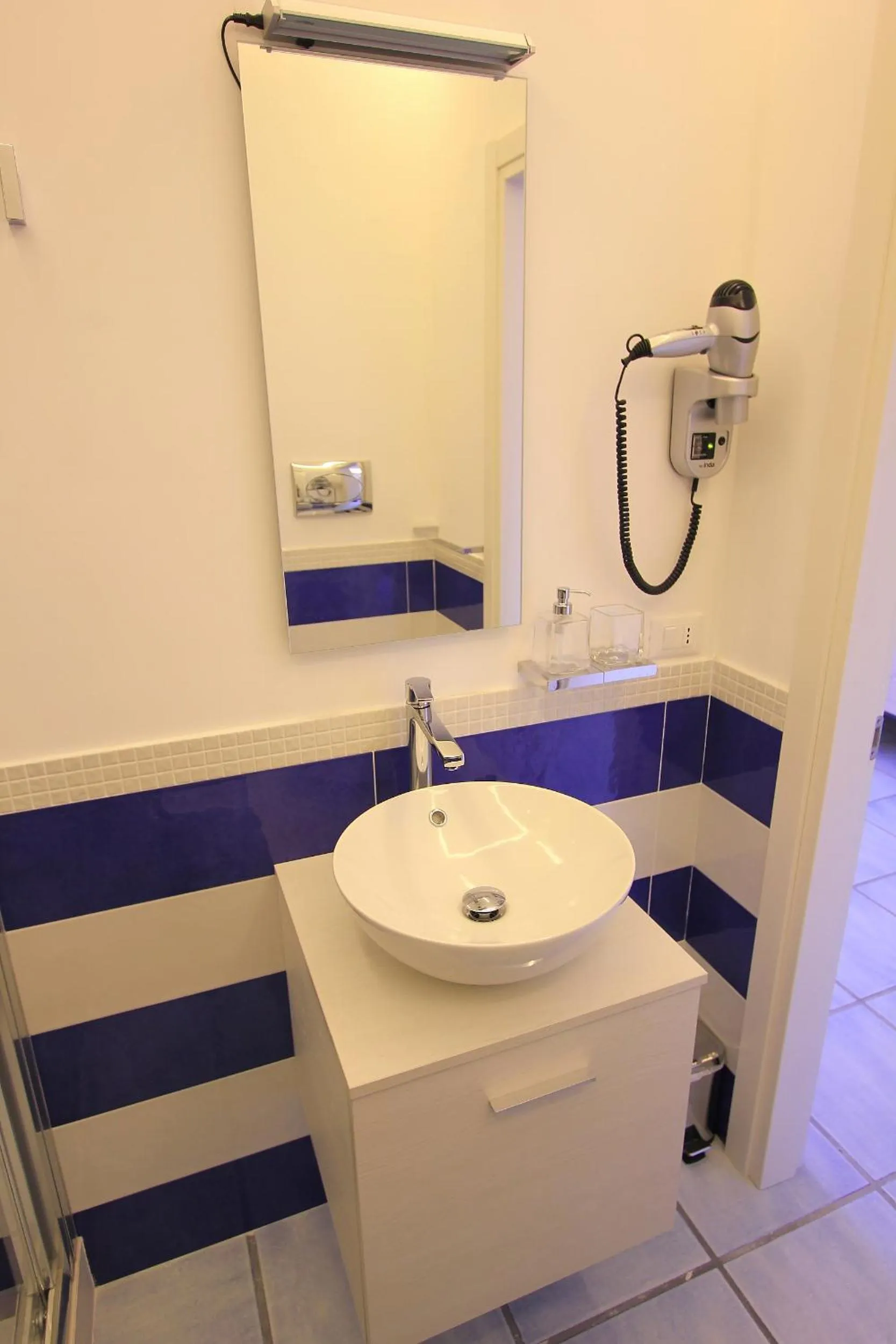 Bathroom in Il Viaggiatore Gaeta Medievale B&B