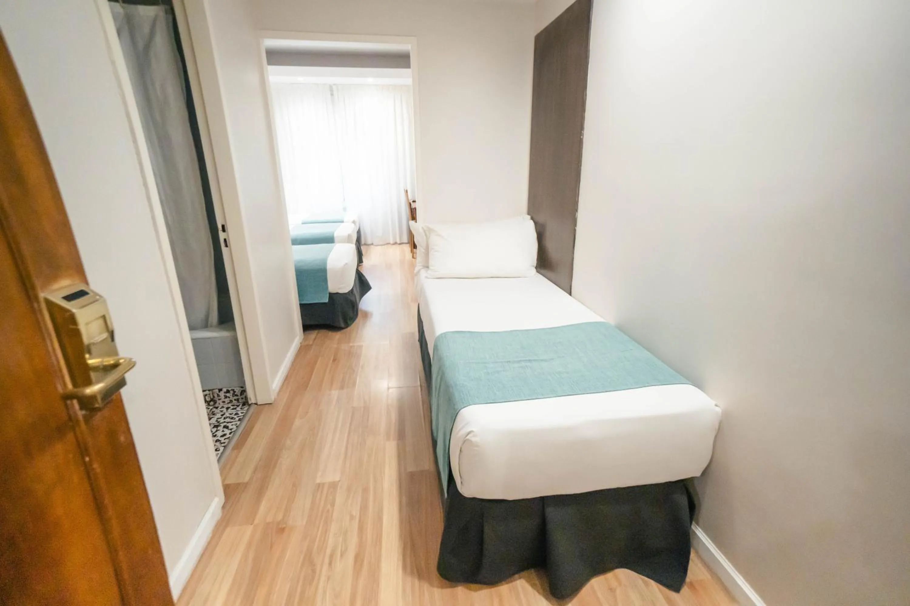 Bedroom, Bed in Dorá Hotel Buenos Aires