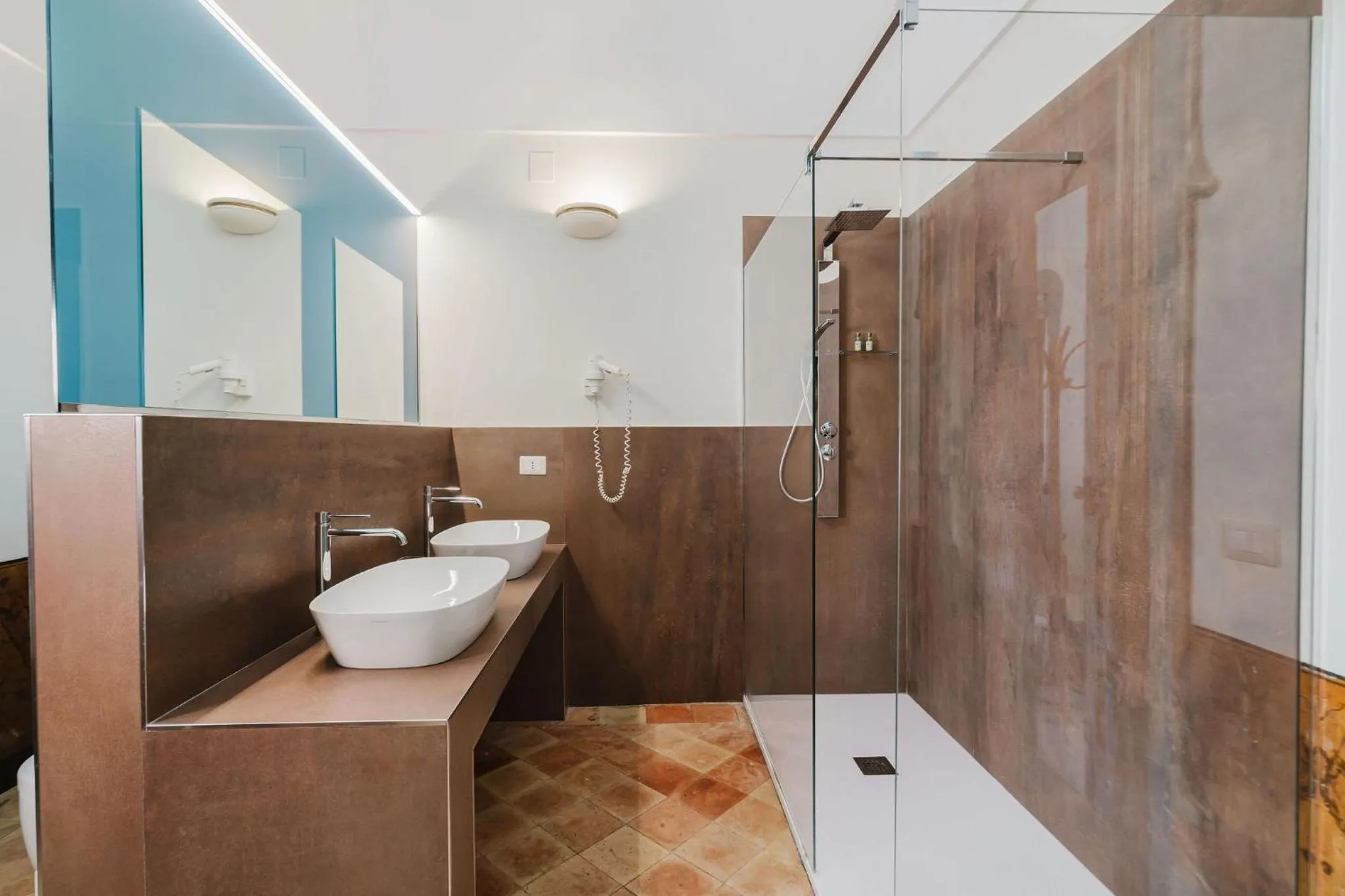 Shower in La Casa di Ele