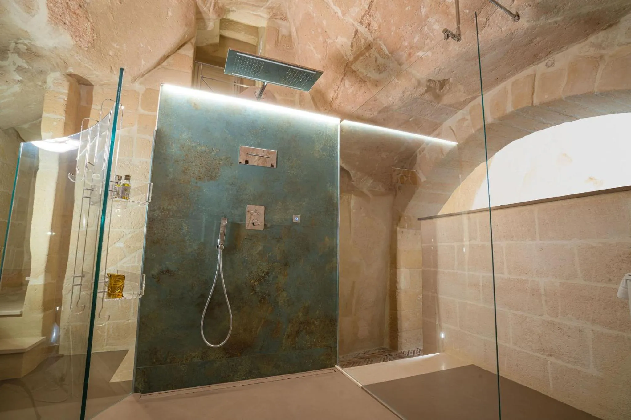 Shower in La Casa di Ele