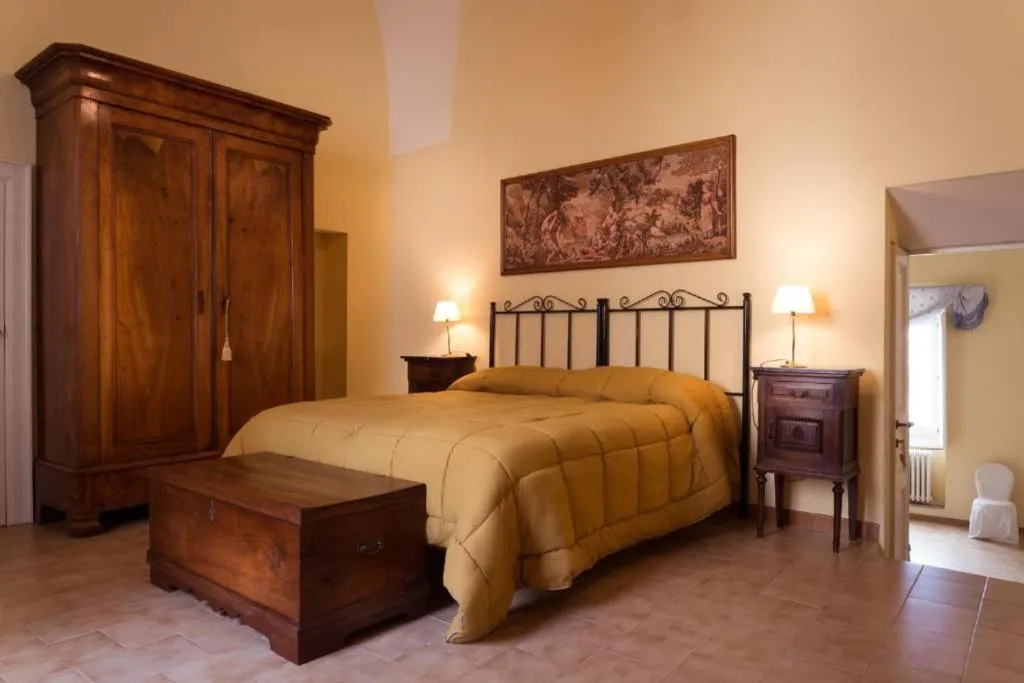 Photo of the whole room, Bed in La Casa di Ele