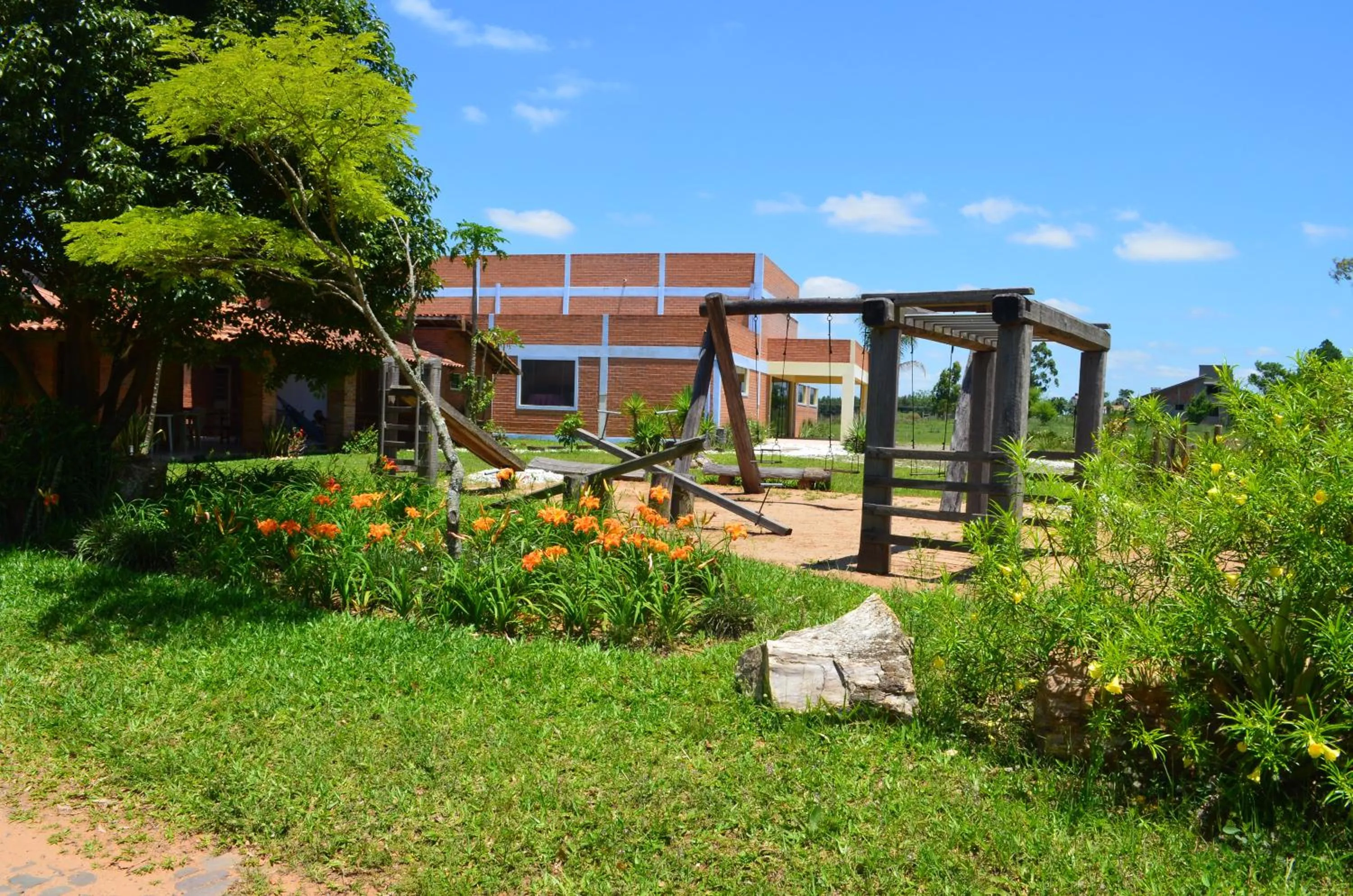 Children play ground in Sítio Hotel e Eventos