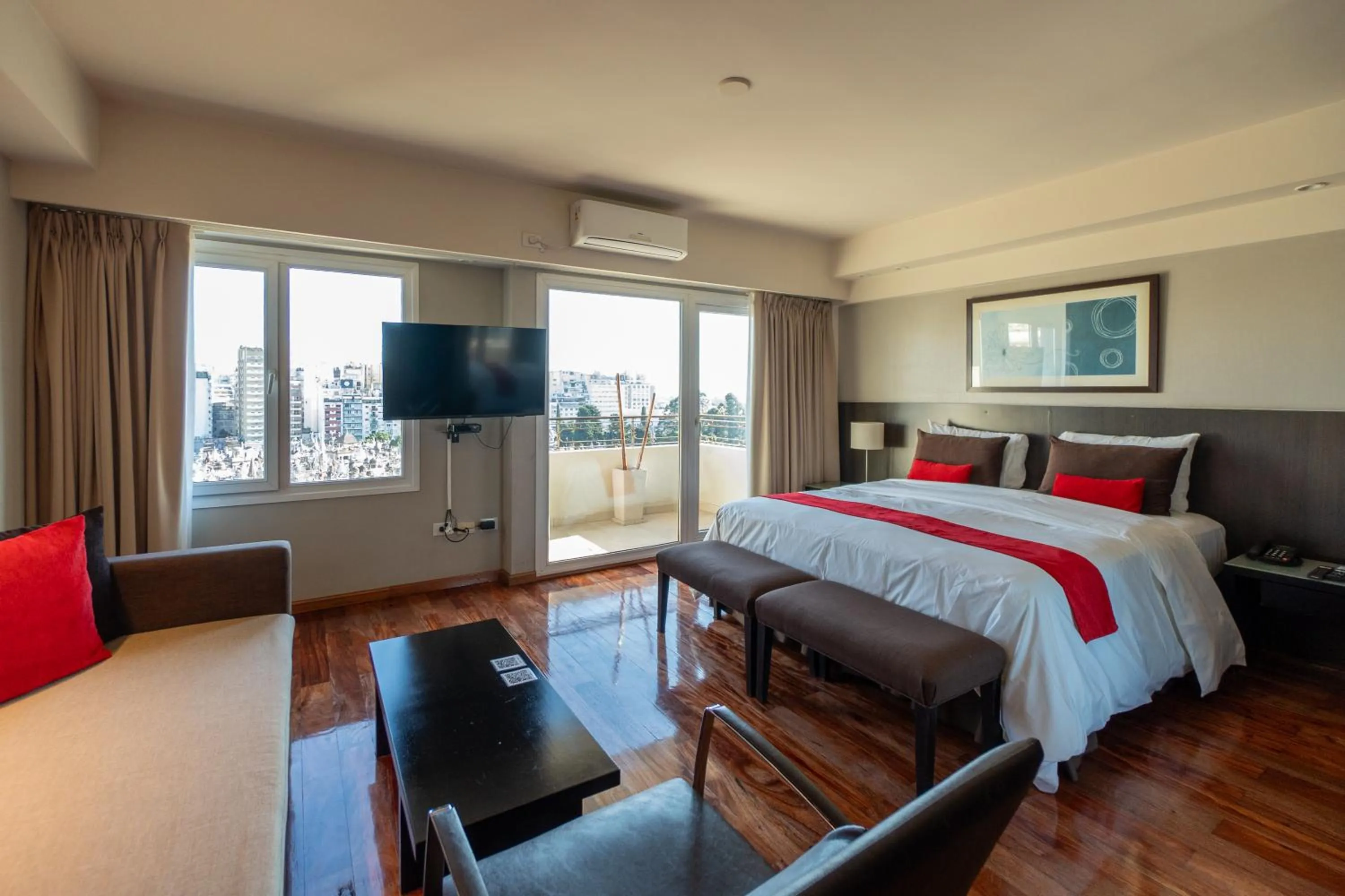 TV and multimedia, Bed in Urban Suites Recoleta Boutique Hotel