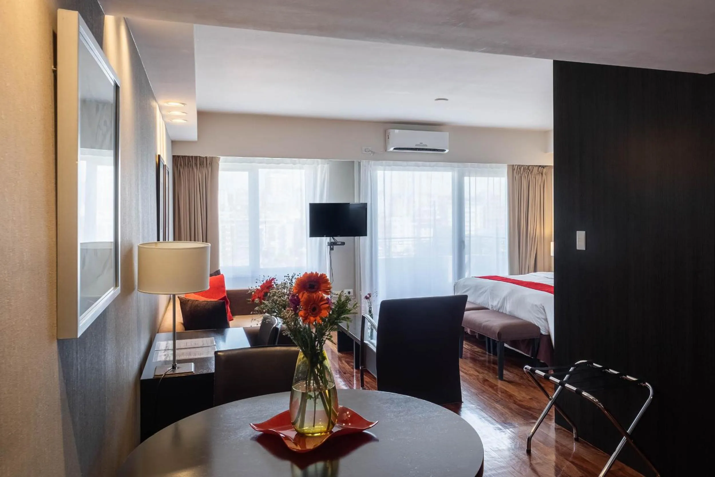 Living room in Urban Suites Recoleta Boutique Hotel