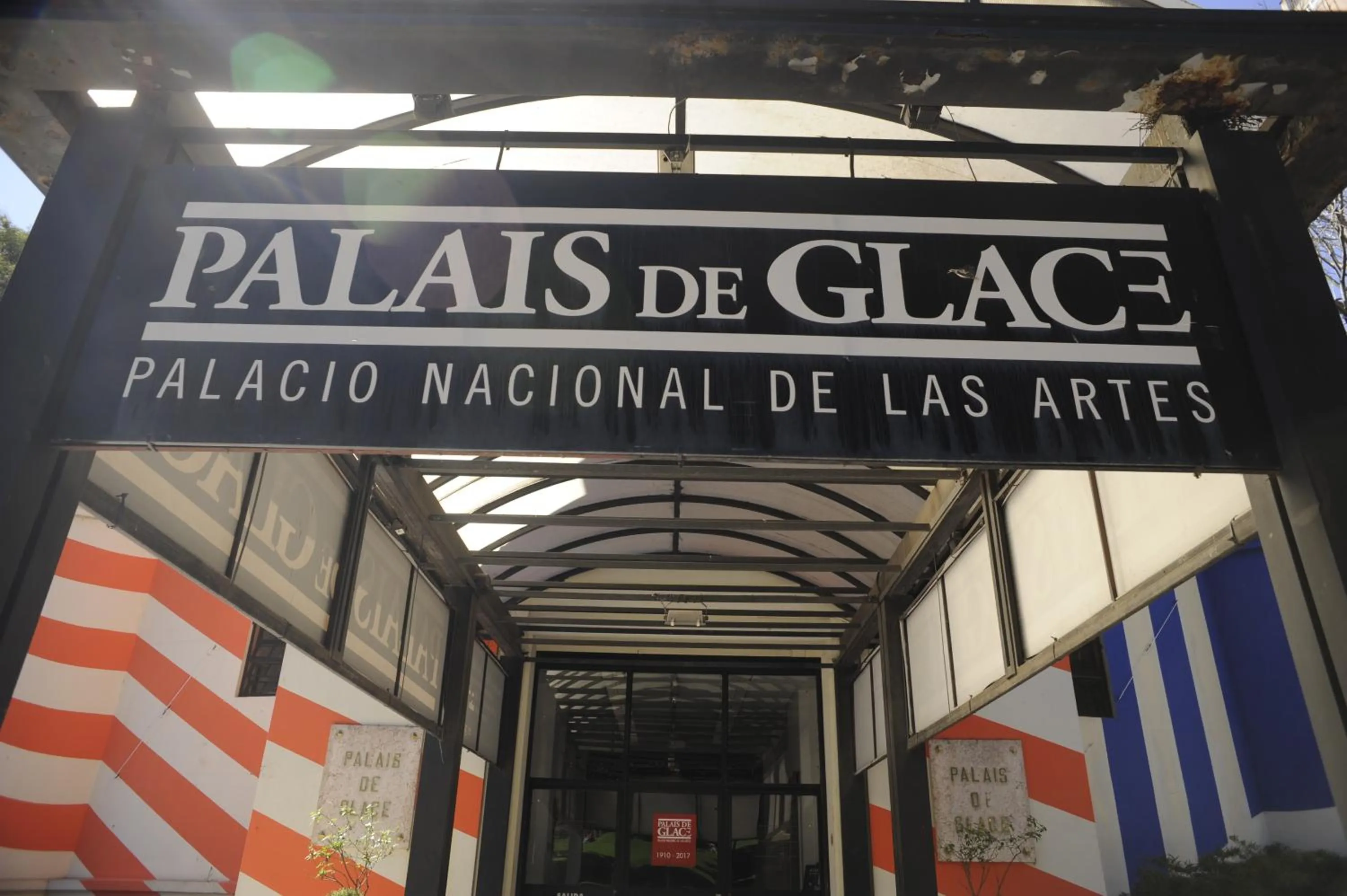 Entertainment in Urban Suites Recoleta Boutique Hotel