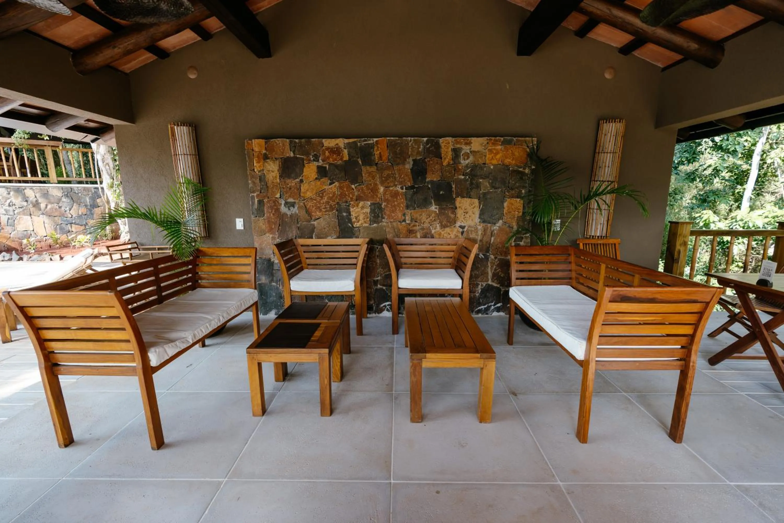 Living room in Loi Suites Iguazu Hotel