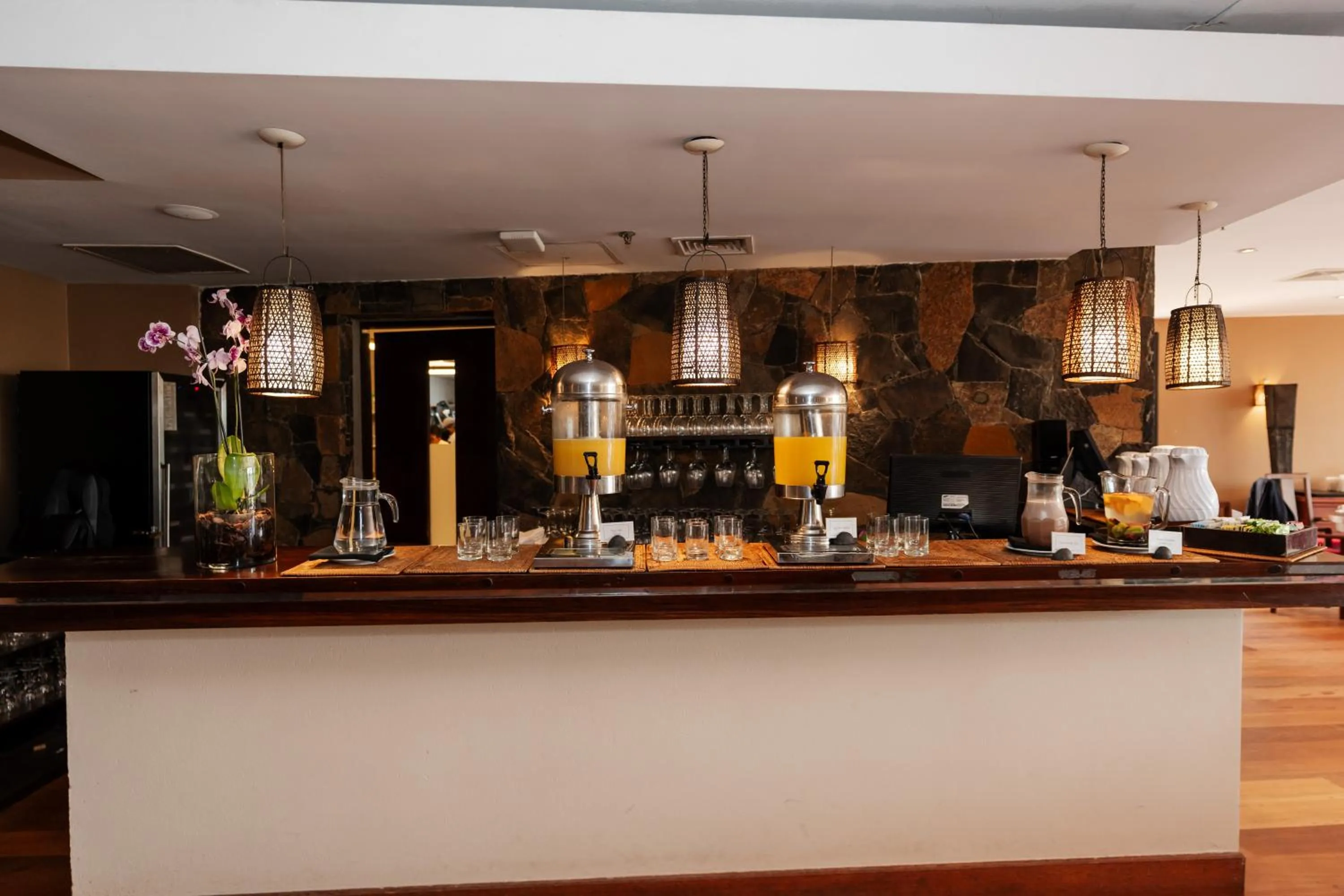 Buffet breakfast in Loi Suites Iguazu Hotel