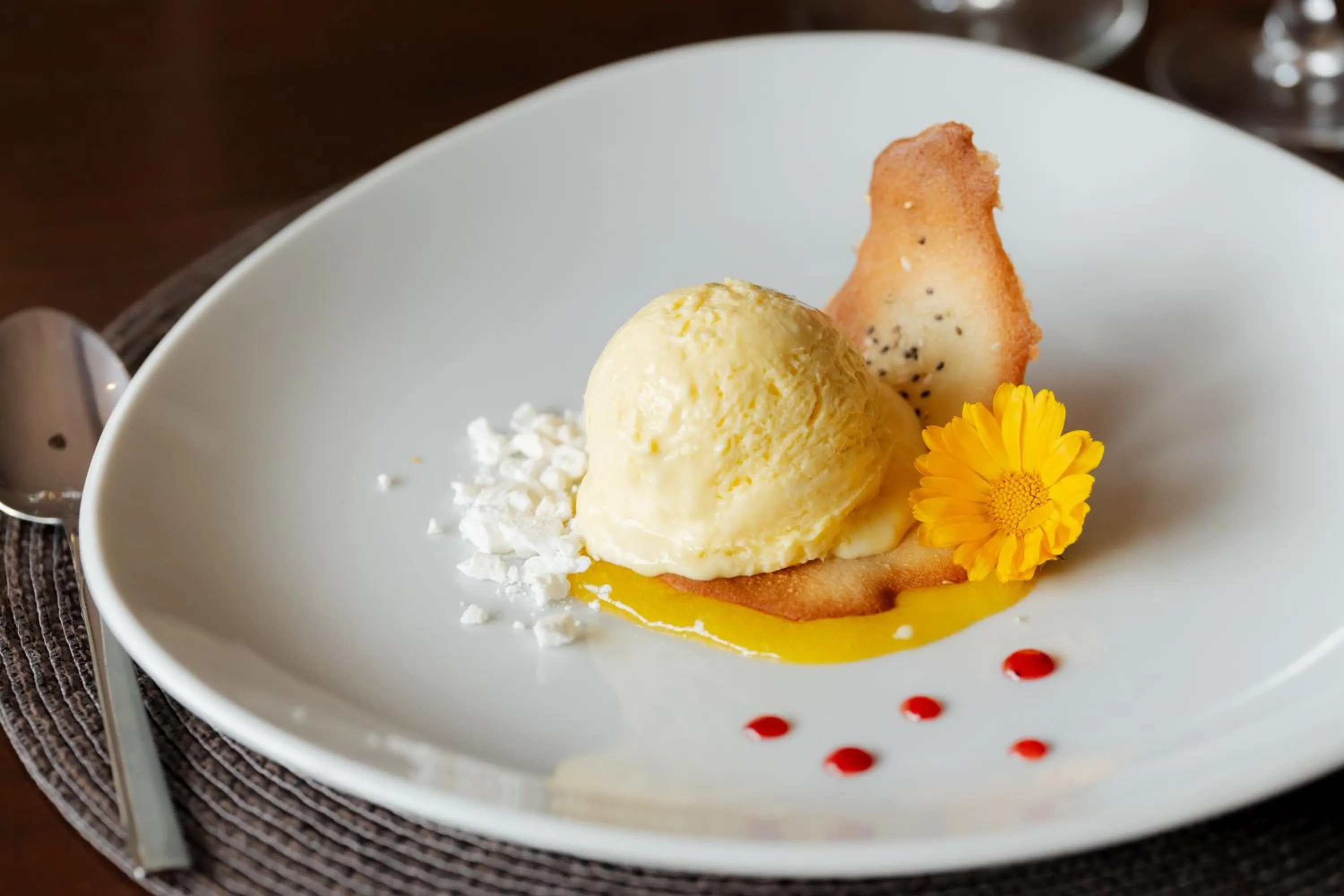 Food and drinks in Loi Suites Iguazu Hotel