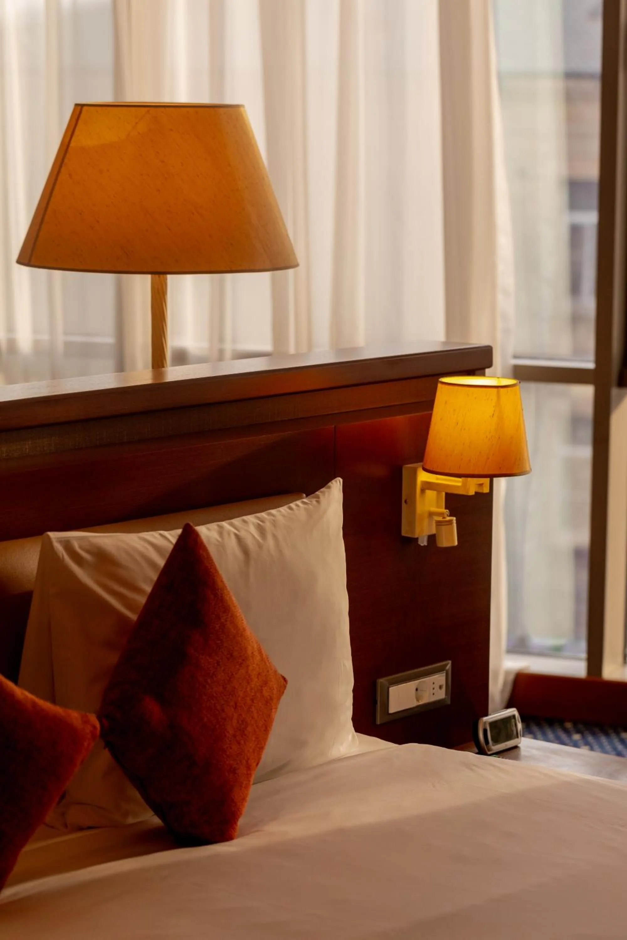 Bed in Parkside Hotel & Apartments