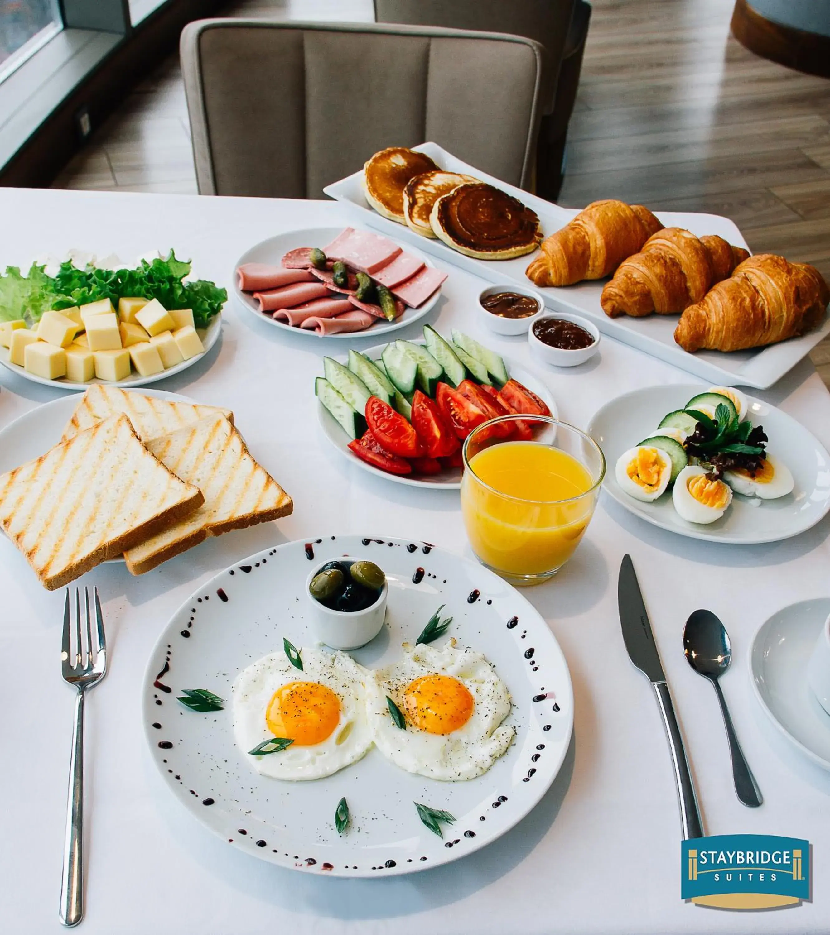 Food and drinks in Parkside Hotel & Apartments Food and drinks in Parkside Hotel & Apartments