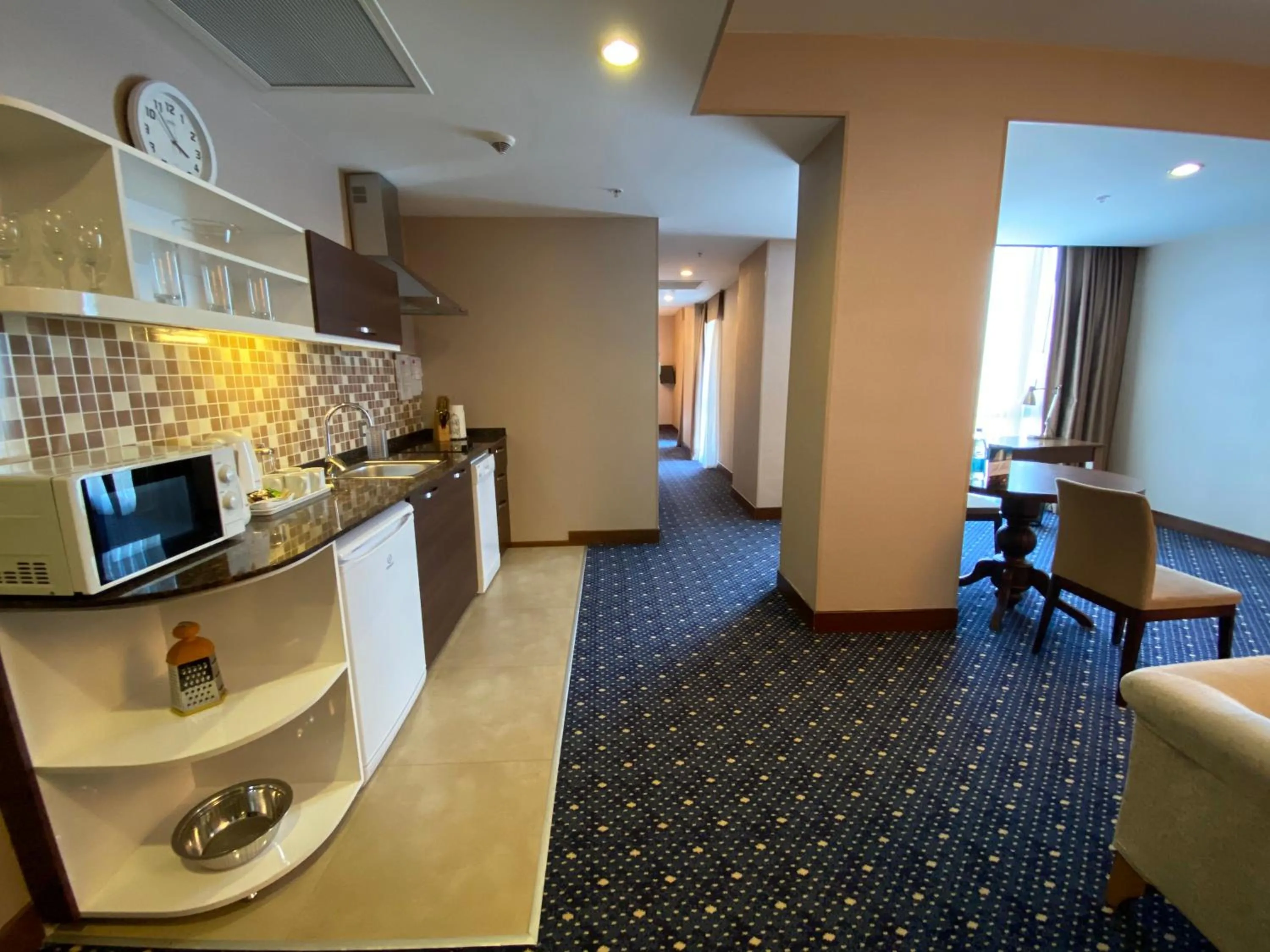 Photo of the whole room in Parkside Hotel & Apartments