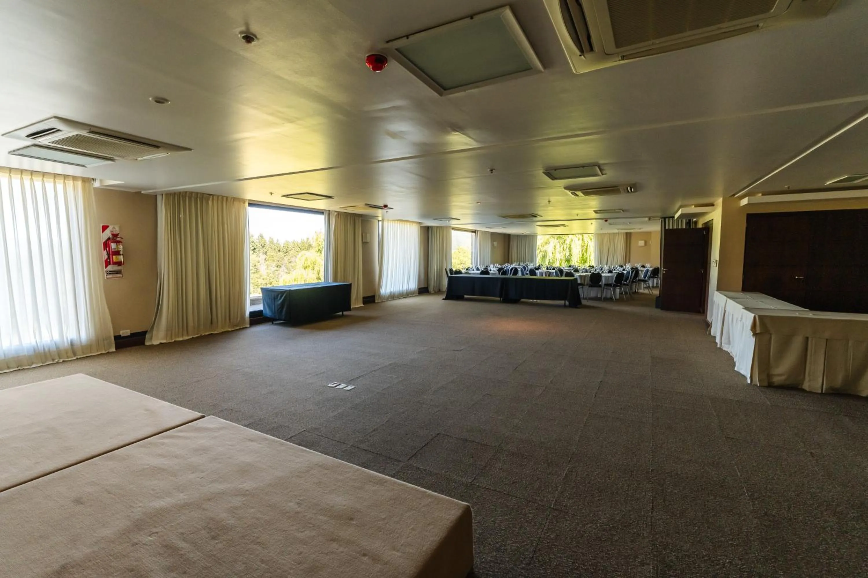 Meeting/conference room in Loi Suites Chapelco Hotel