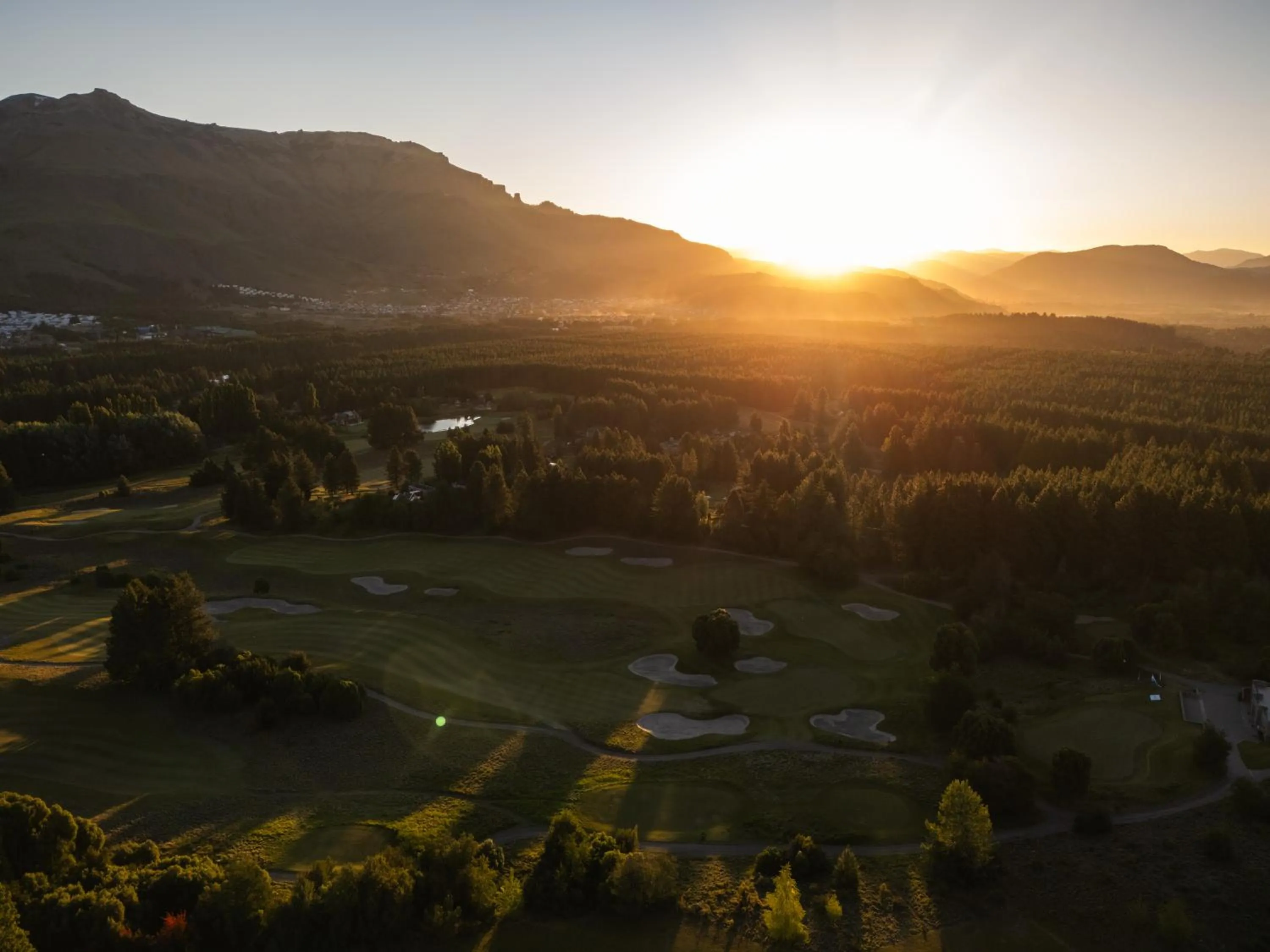 Golfcourse in Loi Suites Chapelco Hotel