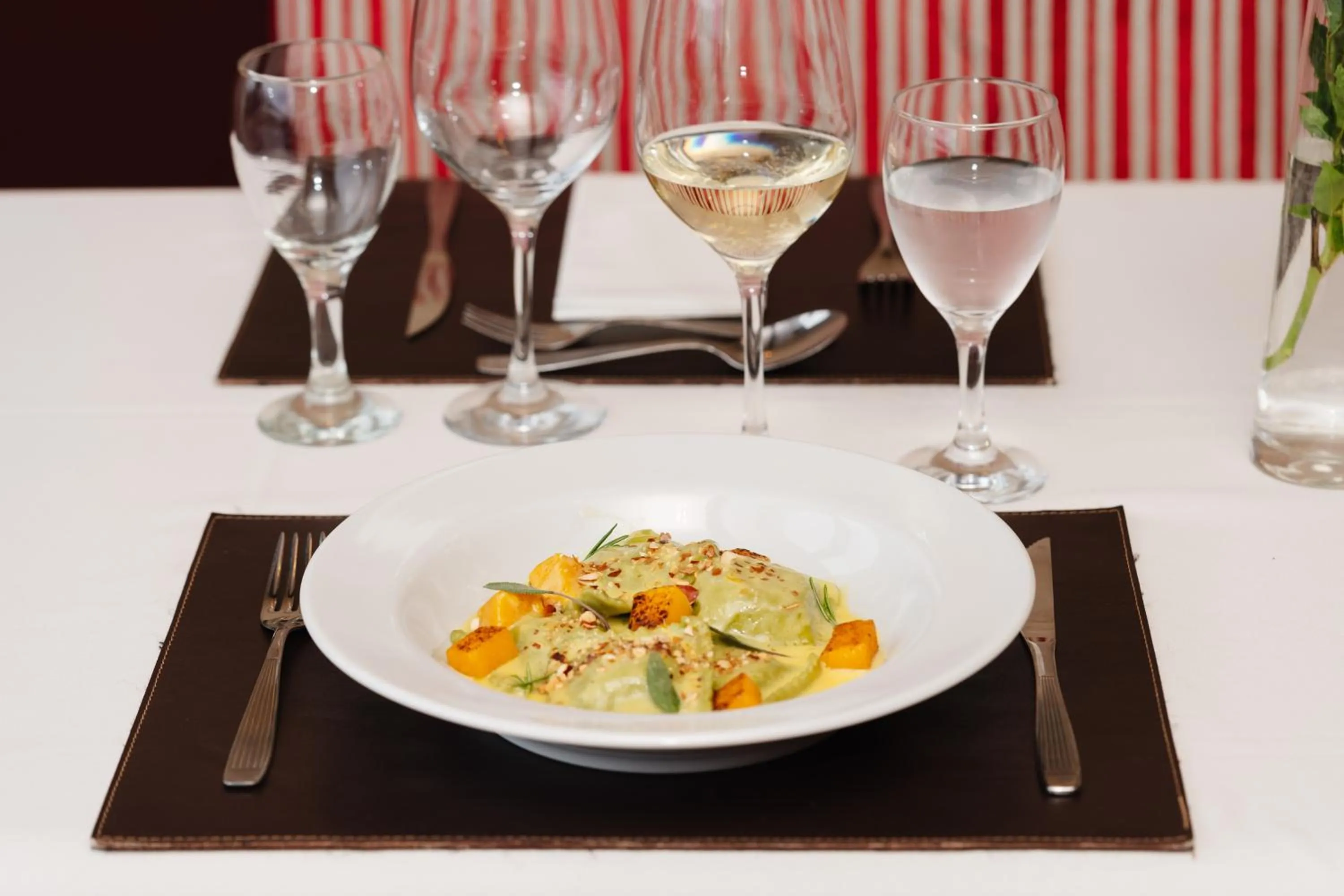 Food and drinks in Loi Suites Chapelco Hotel