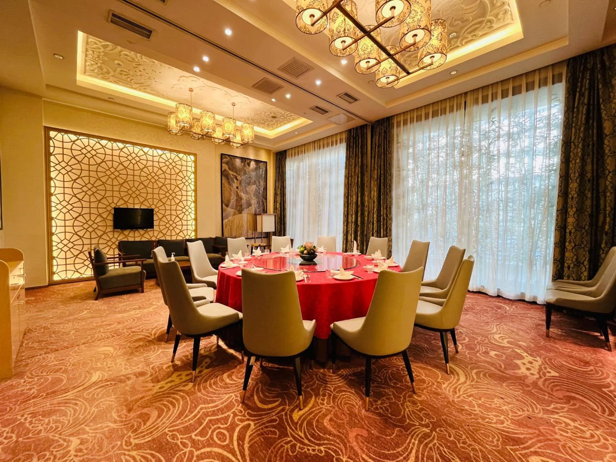 Restaurant/places to eat in Holiday Inn Beijing Shijingshan Parkview by IHG