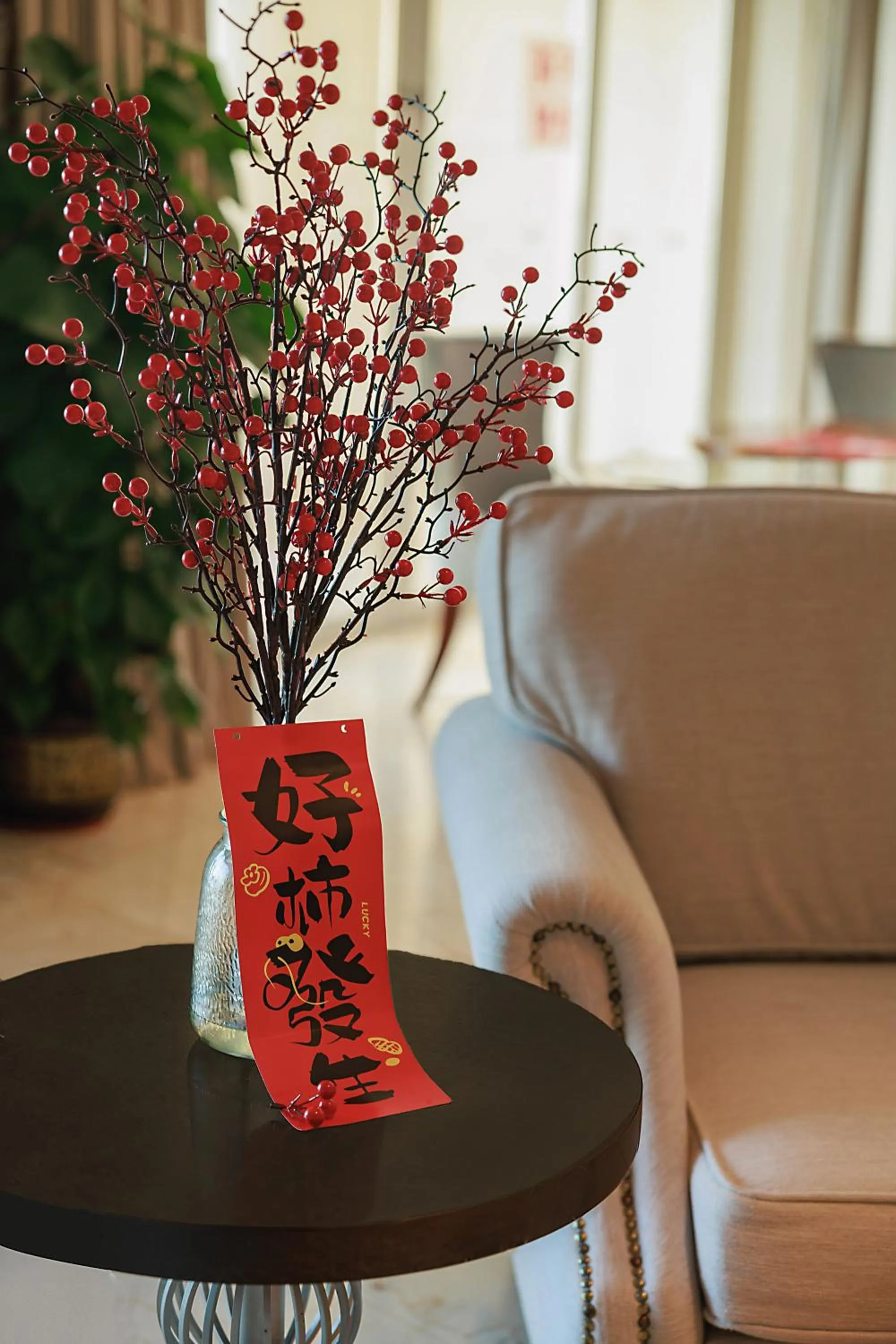 Living room in Crowne Plaza Resort Sanya Bay by IHG