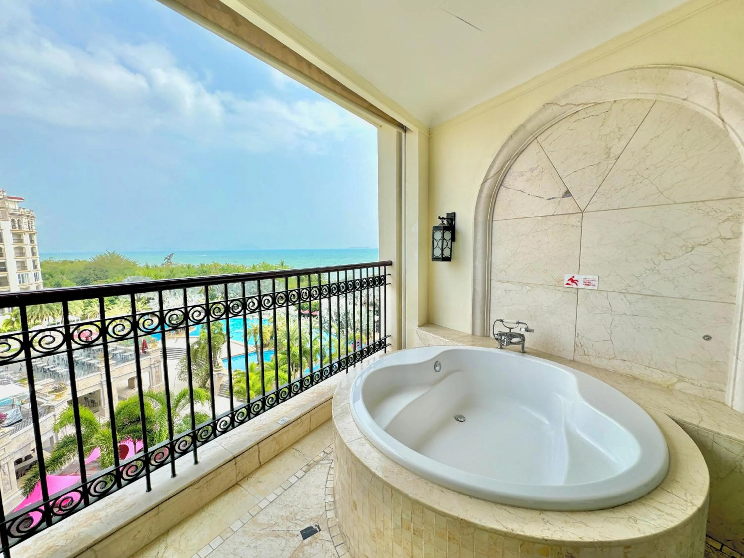 Balcony/Terrace in Crowne Plaza Resort Sanya Bay by IHG
