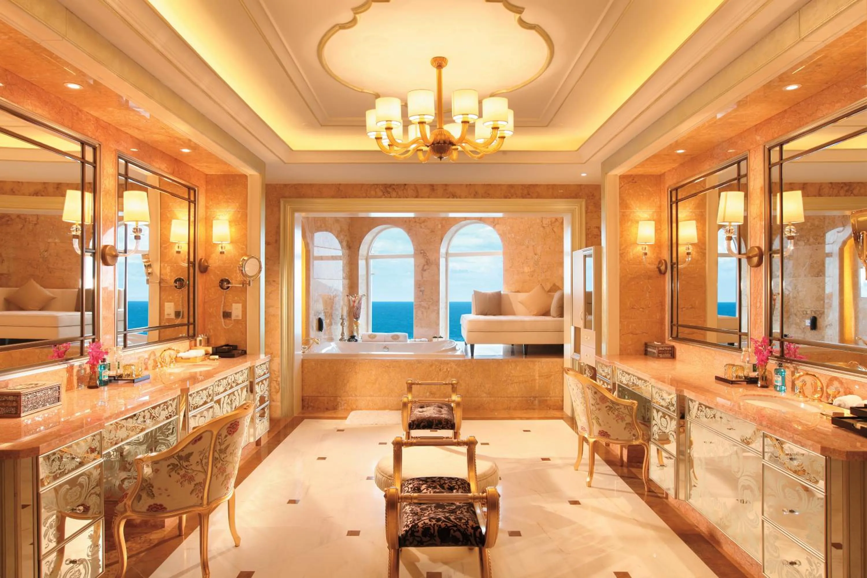 Photo of the whole room in Crowne Plaza Resort Sanya Bay by IHG