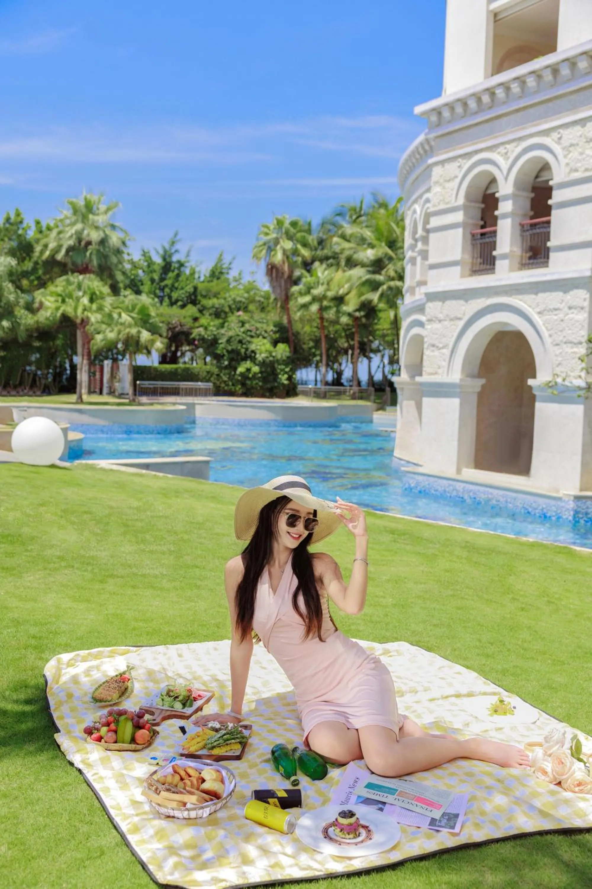 People in Crowne Plaza Resort Sanya Bay by IHG