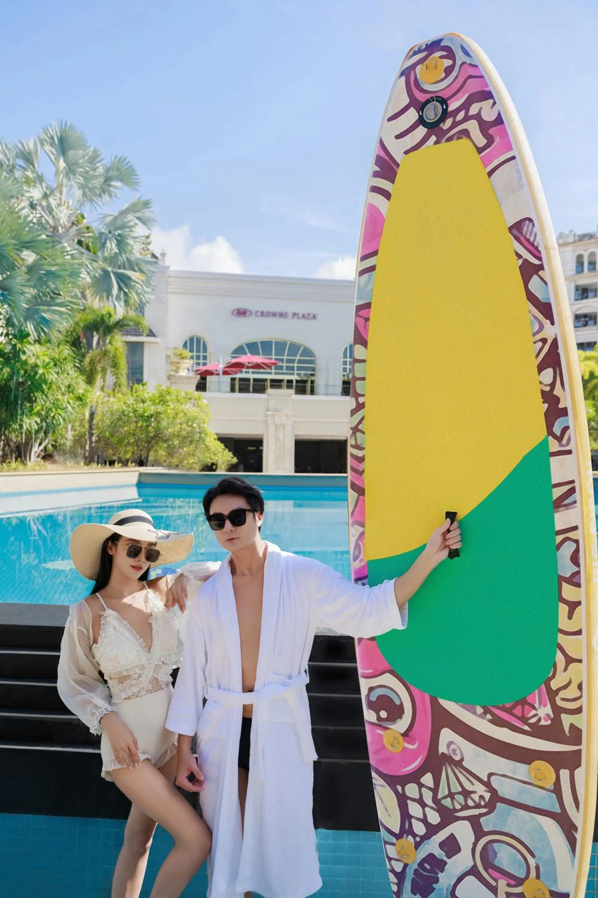 Guests in Crowne Plaza Resort Sanya Bay by IHG