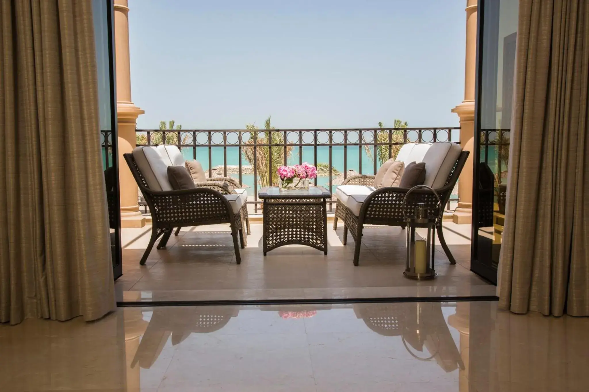 Property building in InterContinental Hotels Doha Residences Property building in InterContinental Hotels Doha Residences