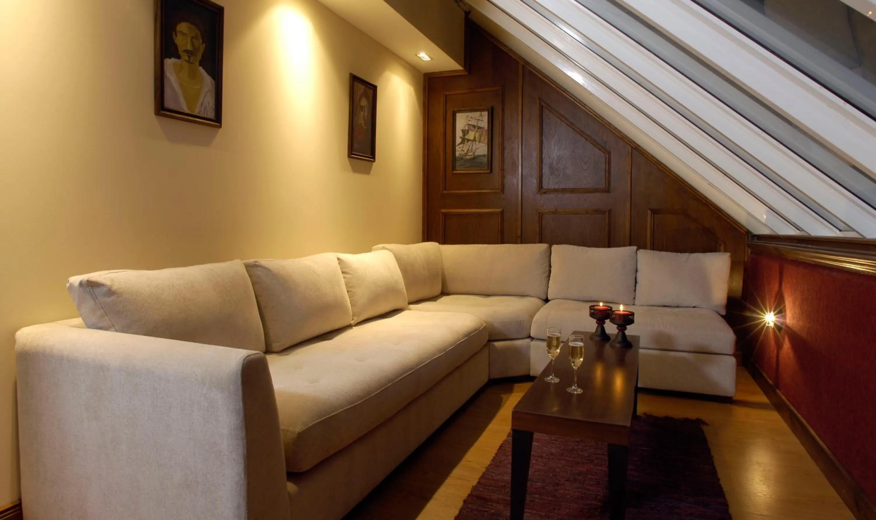 Lounge or bar in Cilene del Faro Suites & Spa