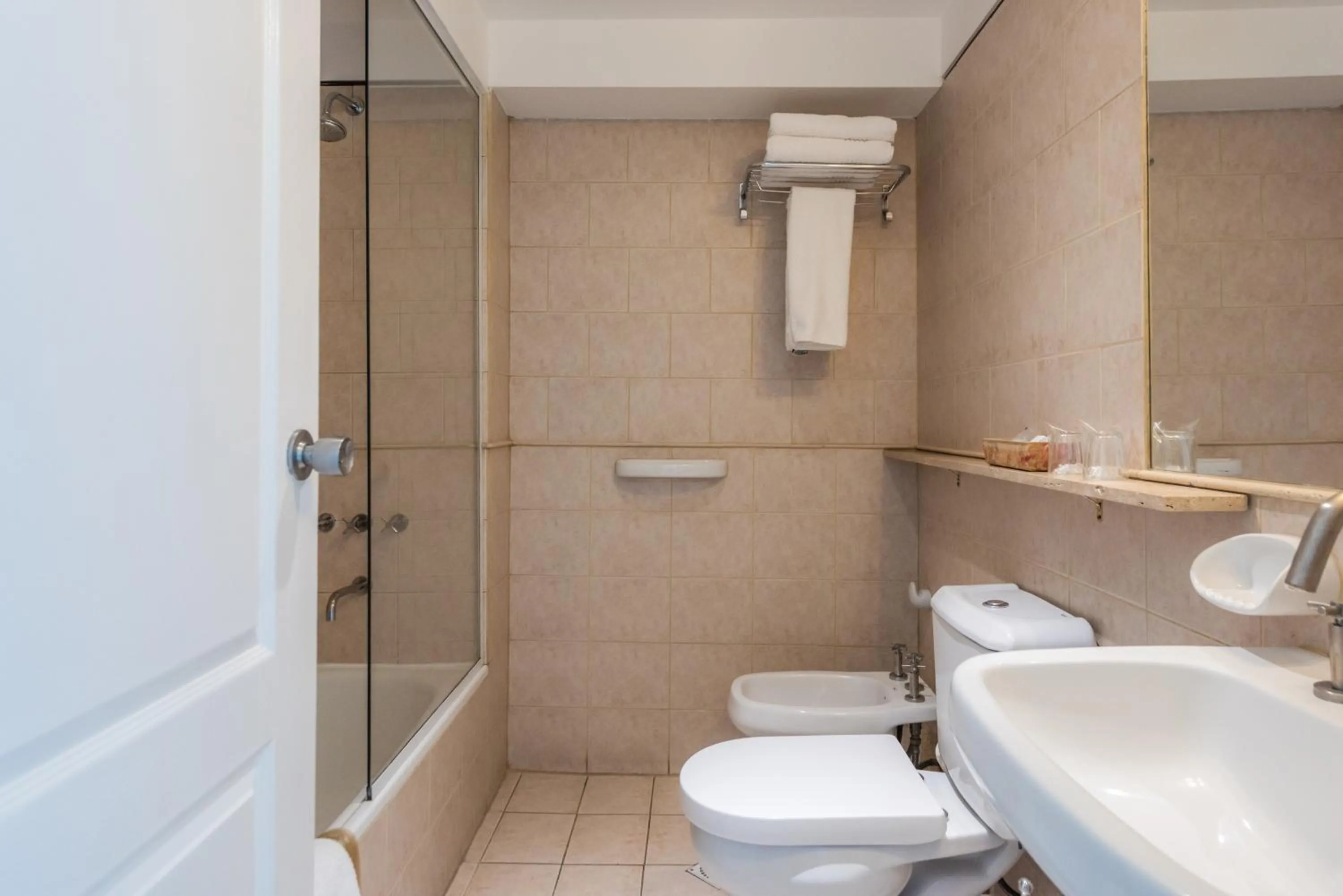 Bathroom in Cilene del Faro Suites & Spa
