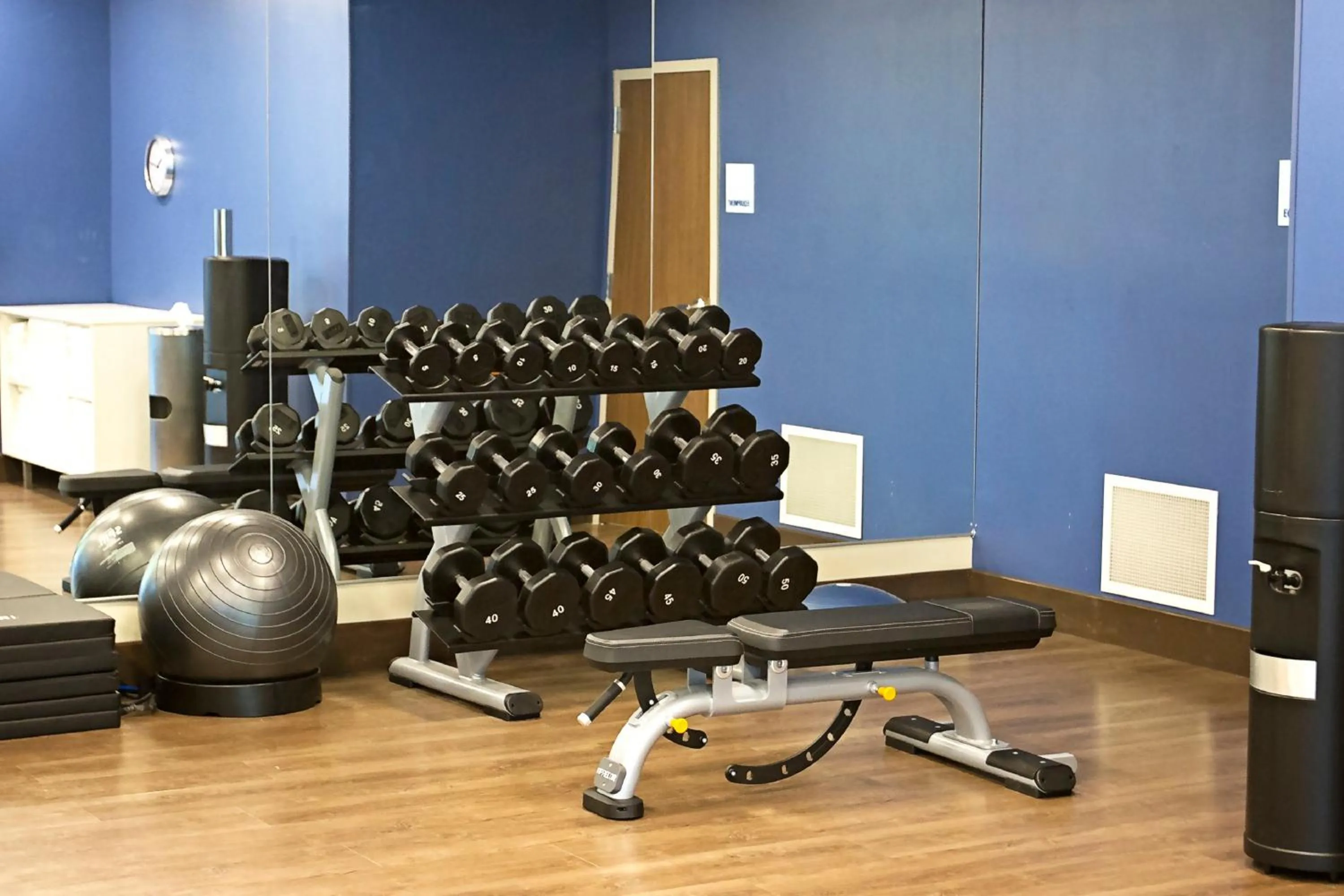 Fitness centre/facilities in Holiday Inn Express & Suites Greenwood Mall by IHG
