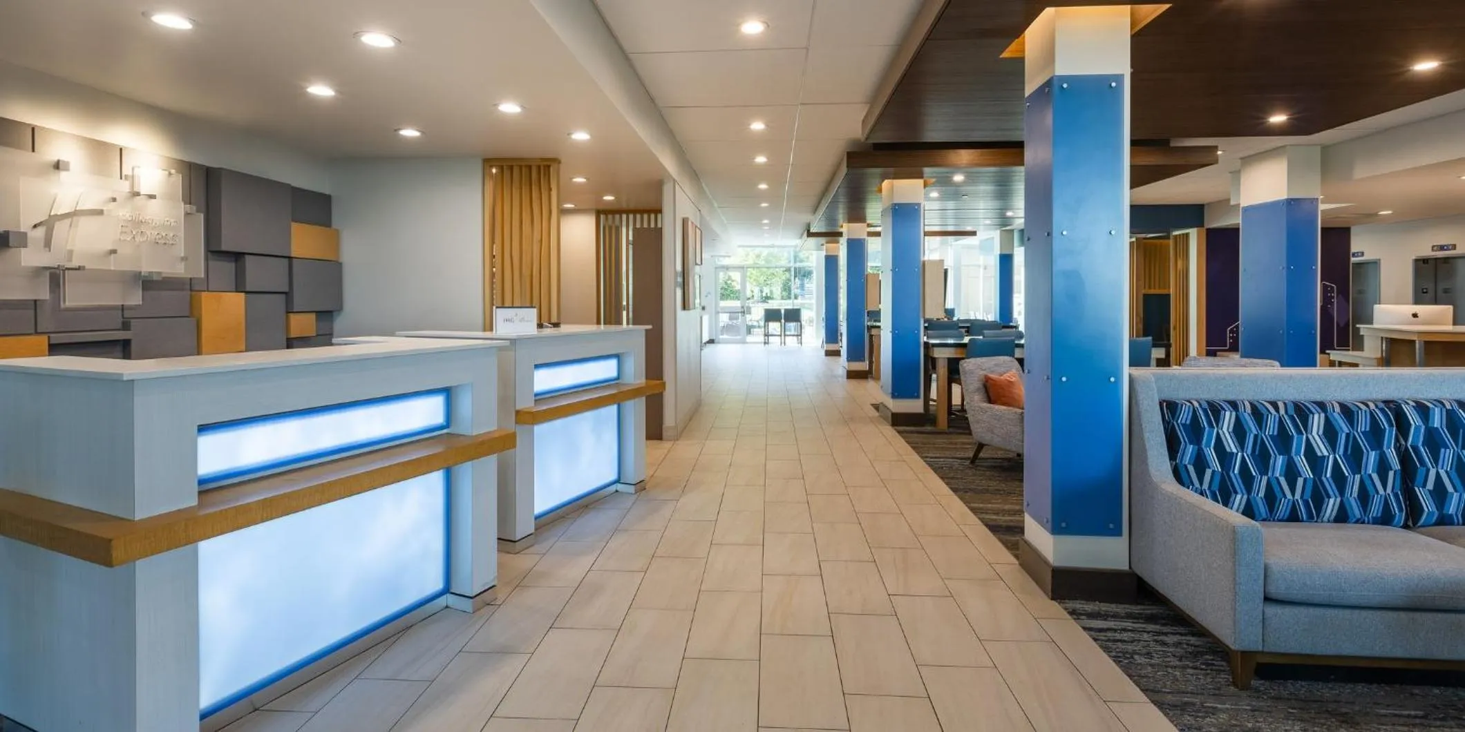 Property building in Holiday Inn Express & Suites Greenwood Mall by IHG