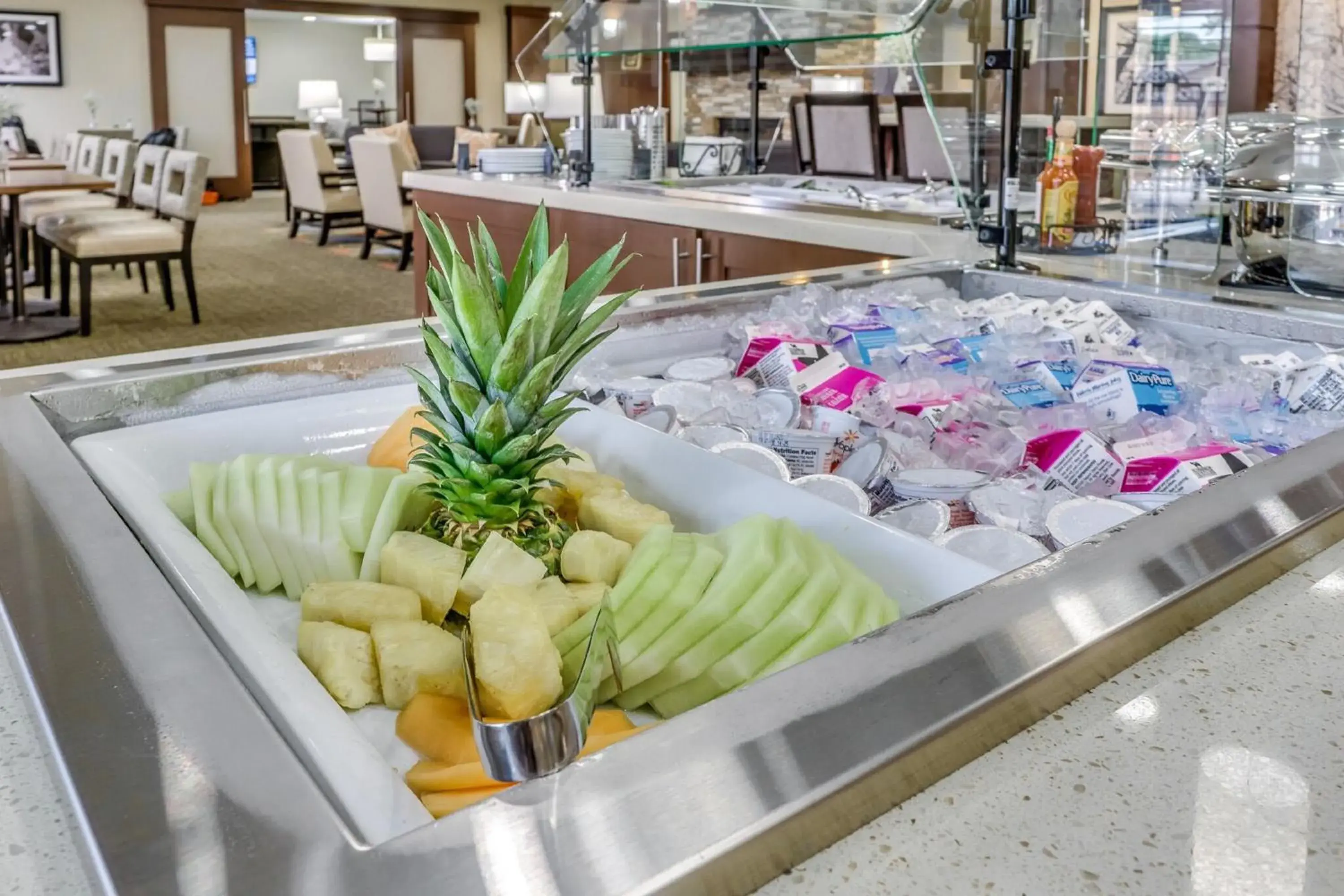 Breakfast in Staybridge Suites Lubbock South by IHG Breakfast in Staybridge Suites Lubbock South by IHG