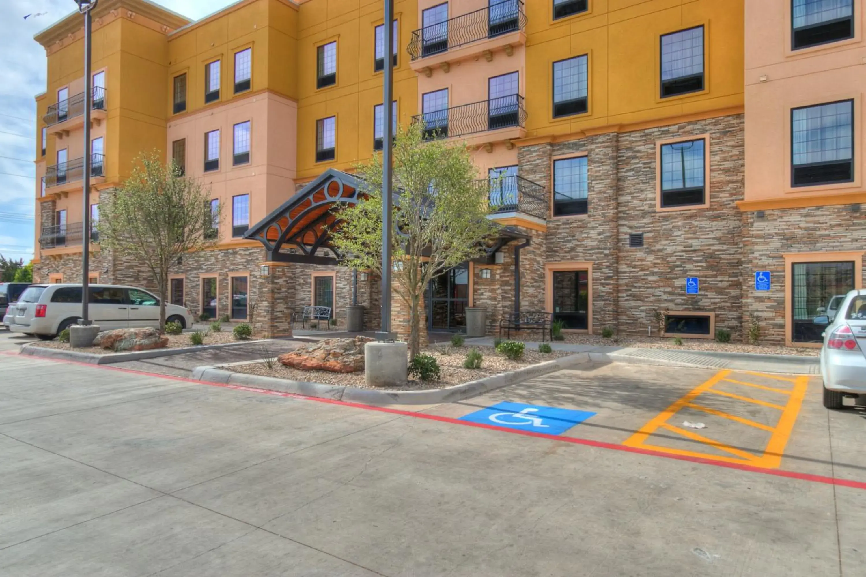 Property building in Staybridge Suites Lubbock South by IHG Property building in Staybridge Suites Lubbock South by IHG