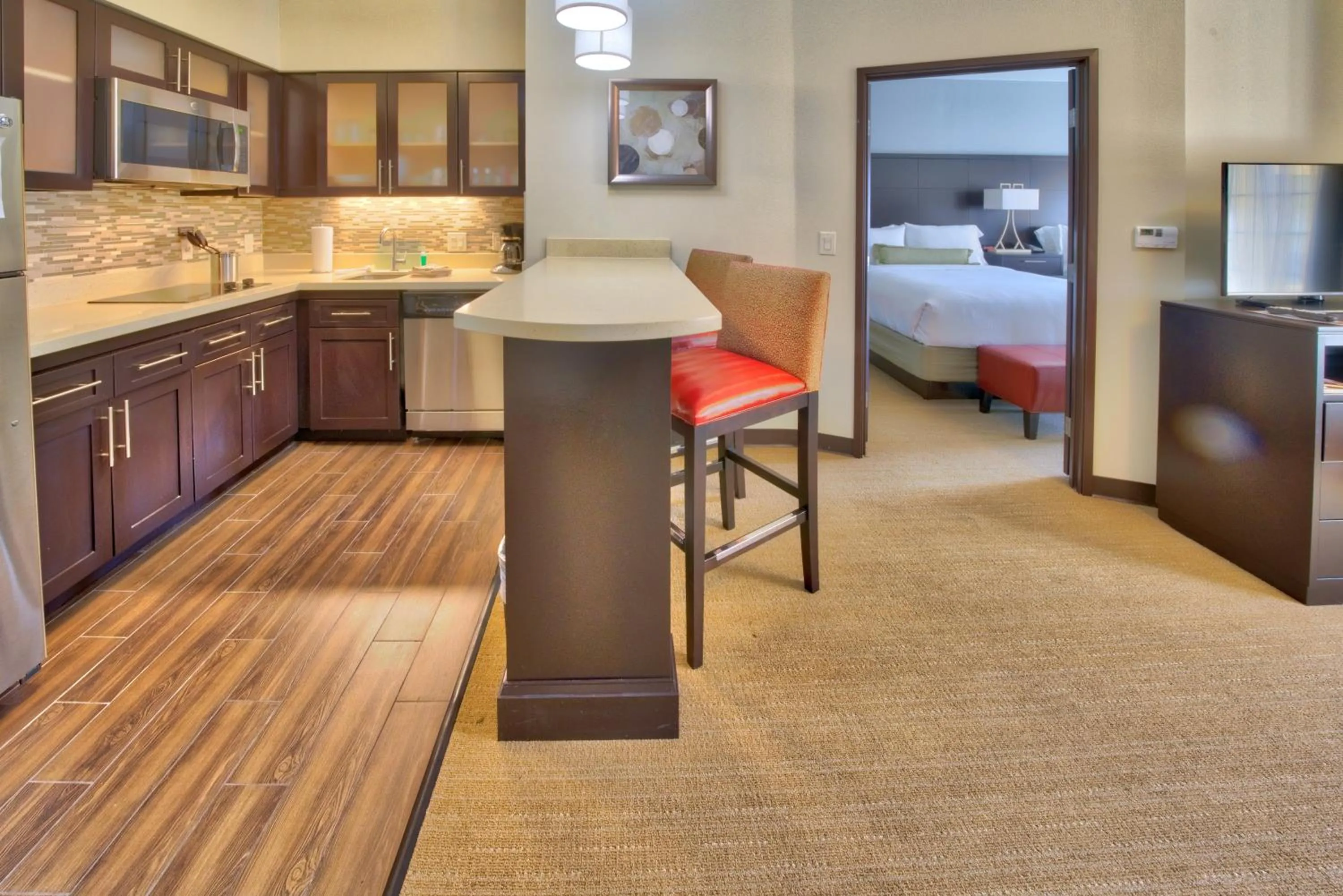Photo of the whole room, Bed in Staybridge Suites Lubbock South by IHG