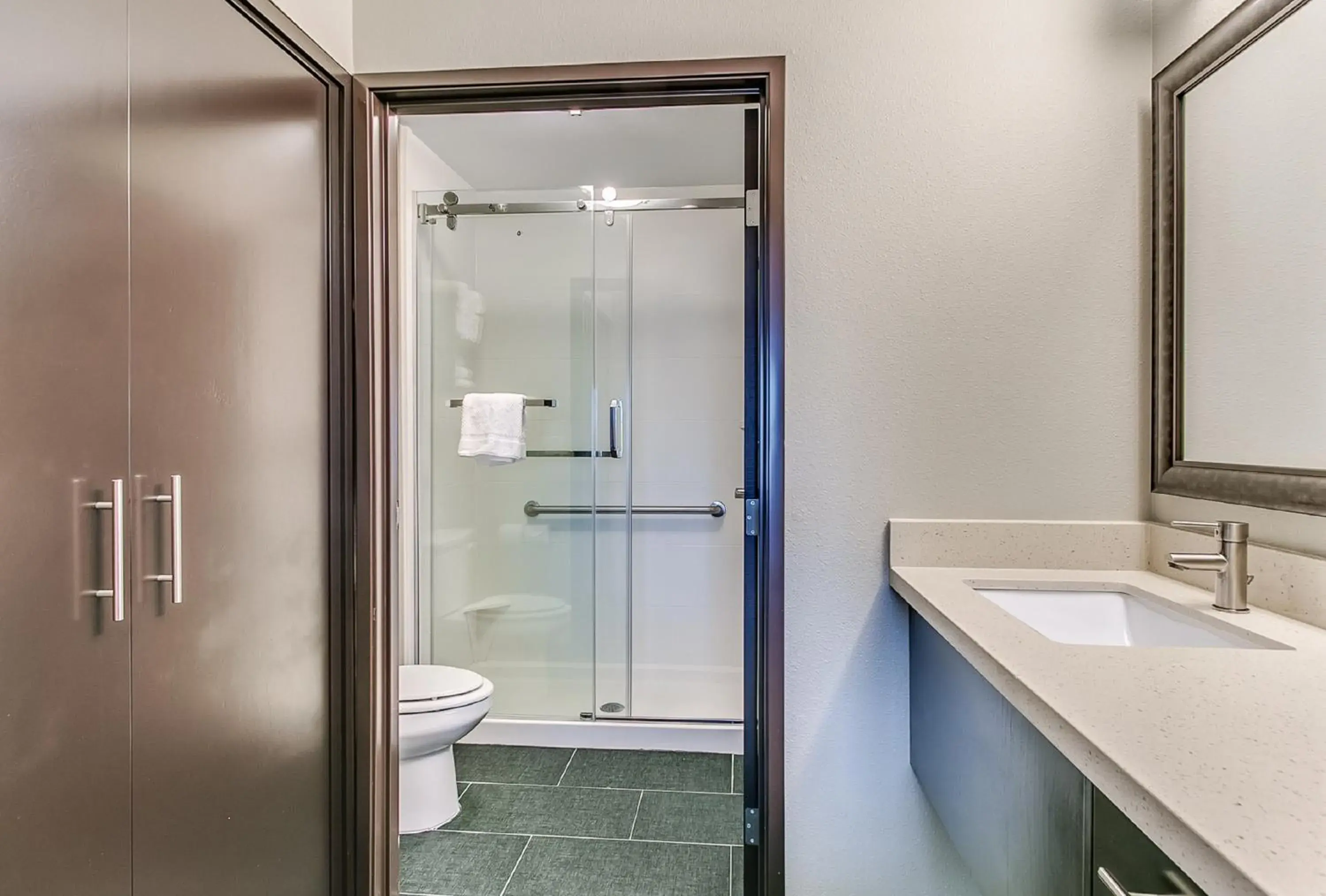 Studio Suite with King Bed - Non-Smoking in Staybridge Suites Lubbock South by IHG Studio Suite with King Bed - Non-Smoking in Staybridge Suites Lubbock South by IHG